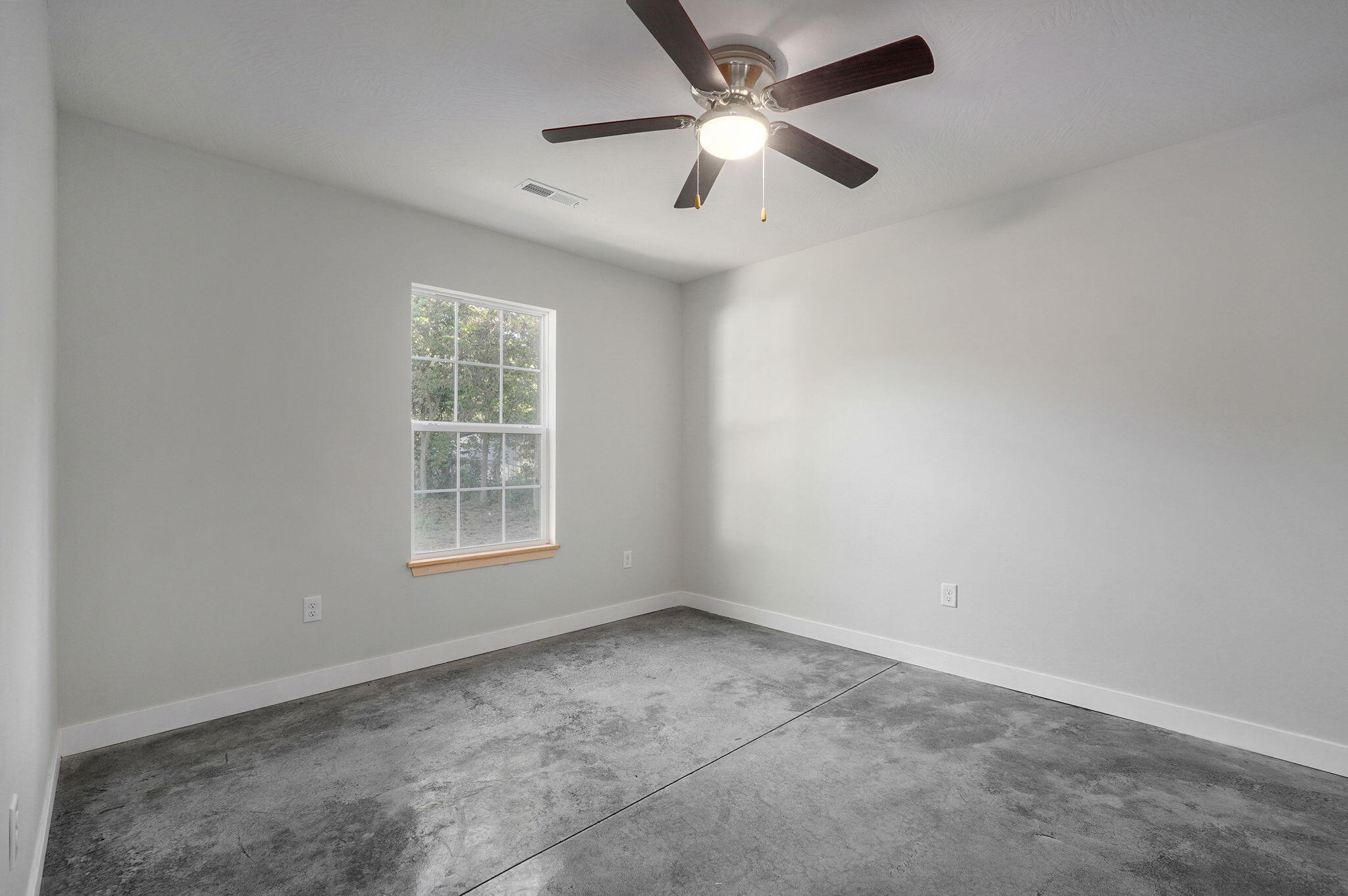 2541 West Page Street Street Property Photo 16
