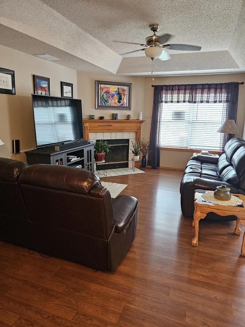 3294 South Palisades Drive Property Photo 2