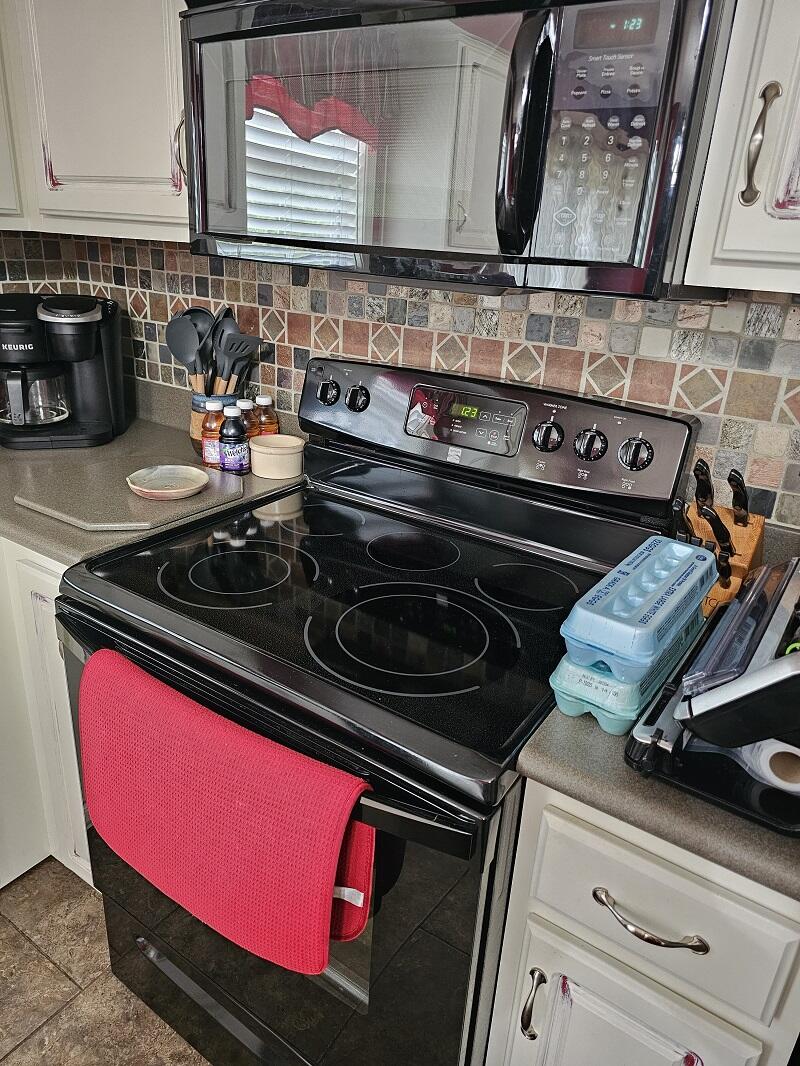 3294 South Palisades Drive Property Photo 9