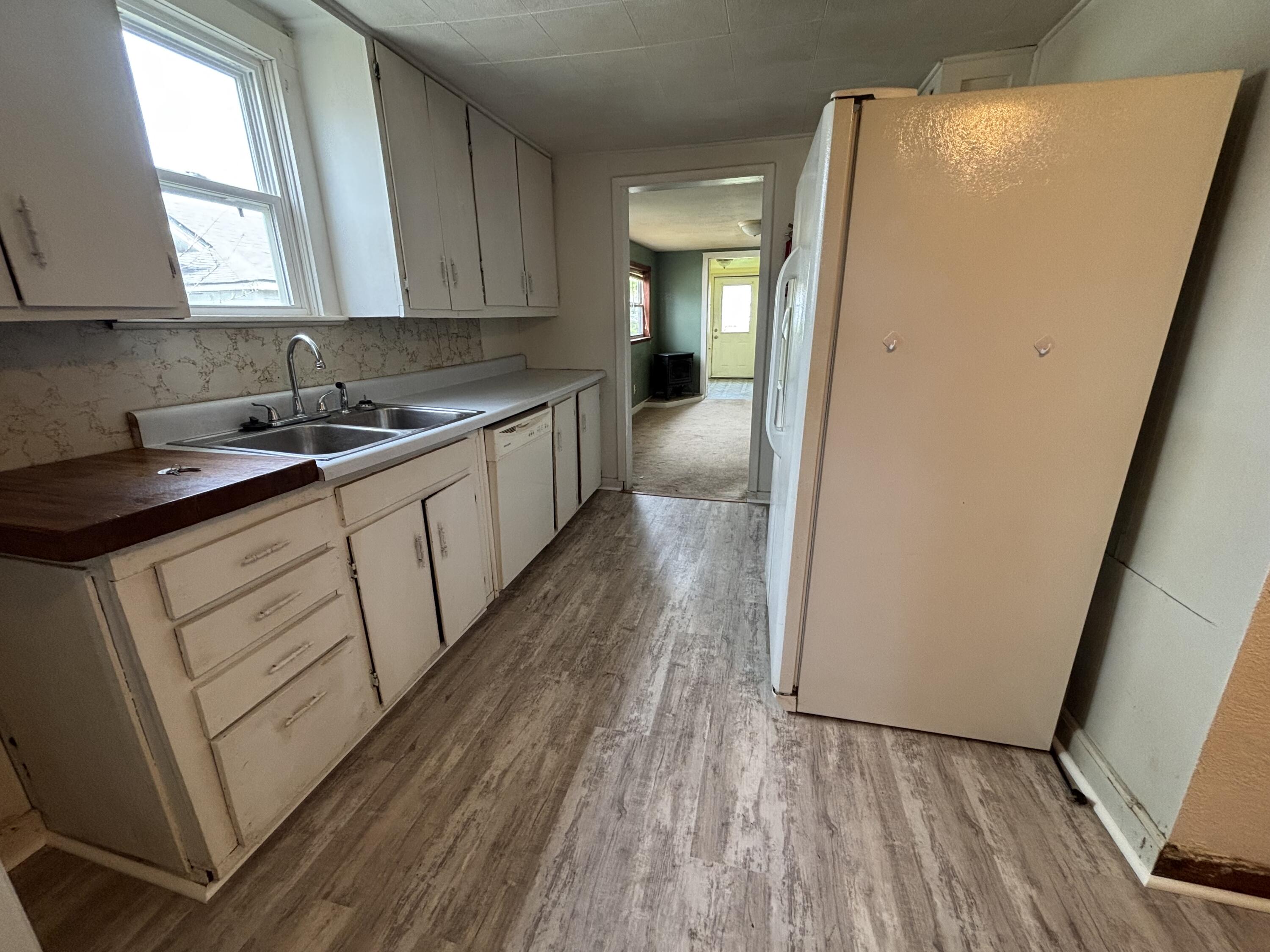 1012 South Madison Avenue Property Photo 2