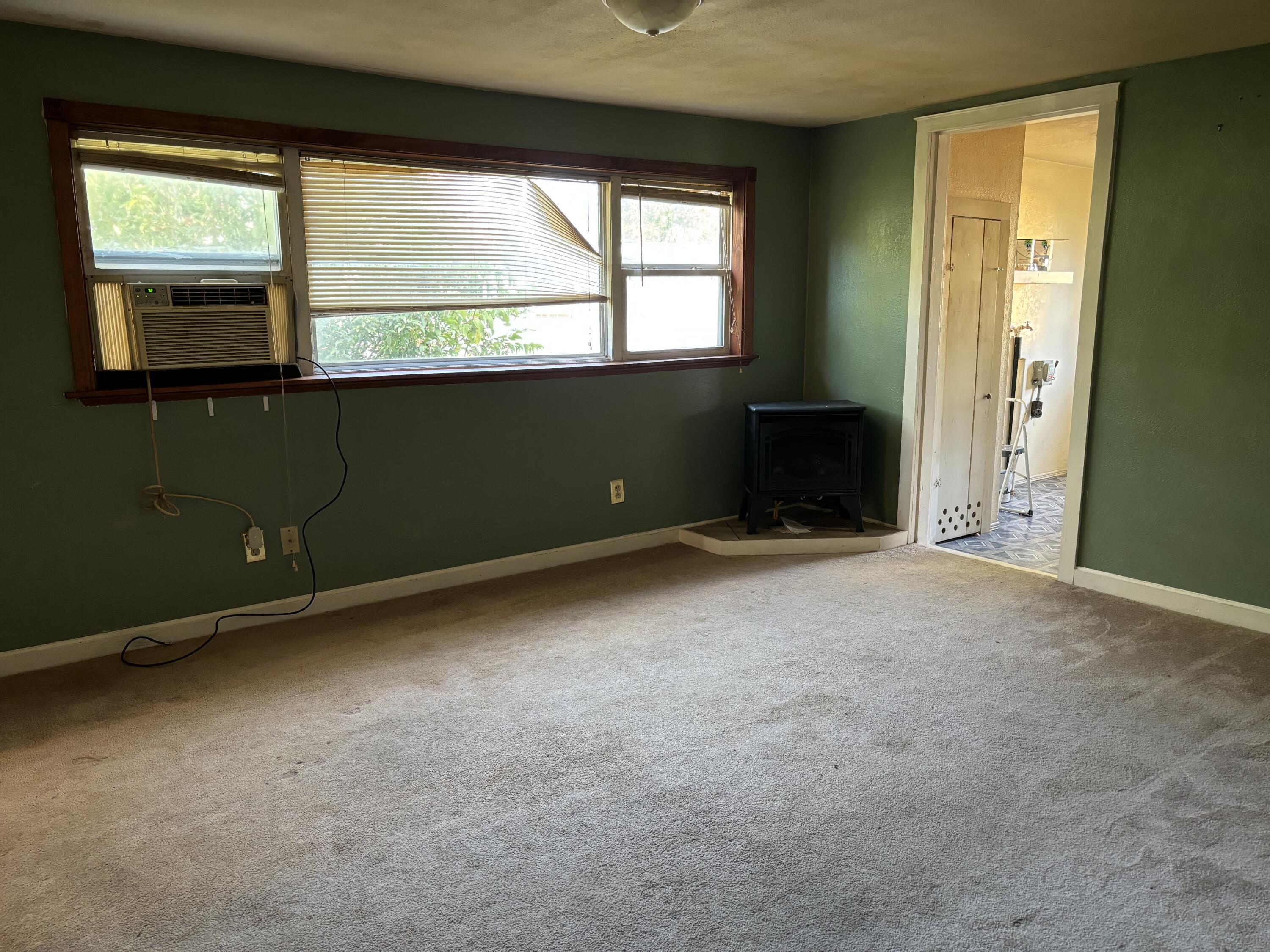 1012 South Madison Avenue Property Photo 6