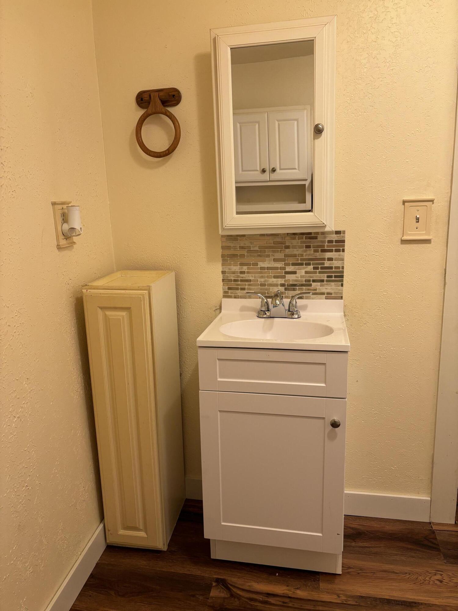 1012 South Madison Avenue Property Photo 10