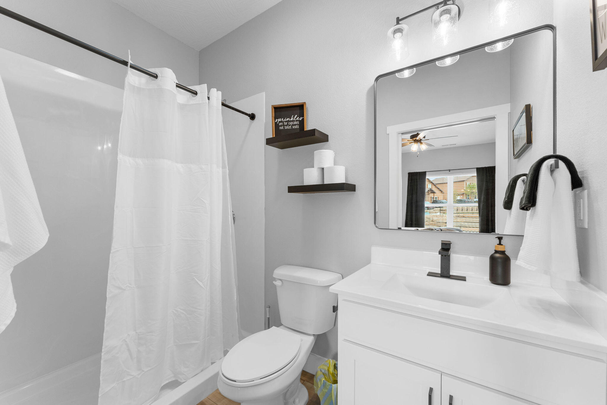 72 Settlers Cove Property Photo 8