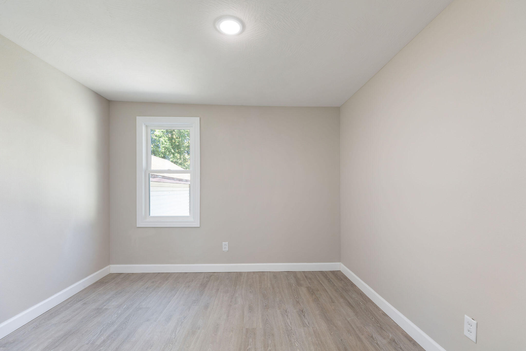 2425 East Atlantic Street Property Photo 11