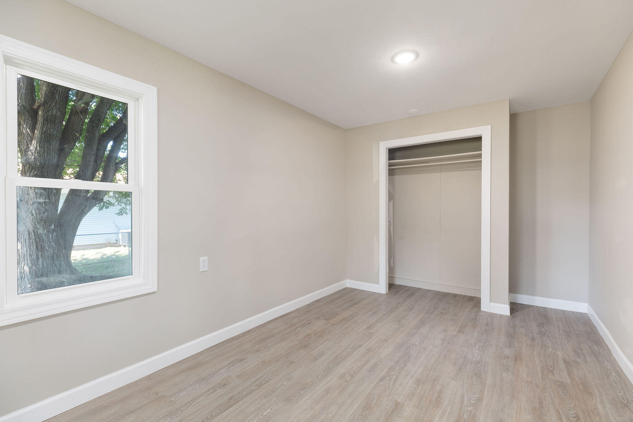 2425 East Atlantic Street Property Photo 12