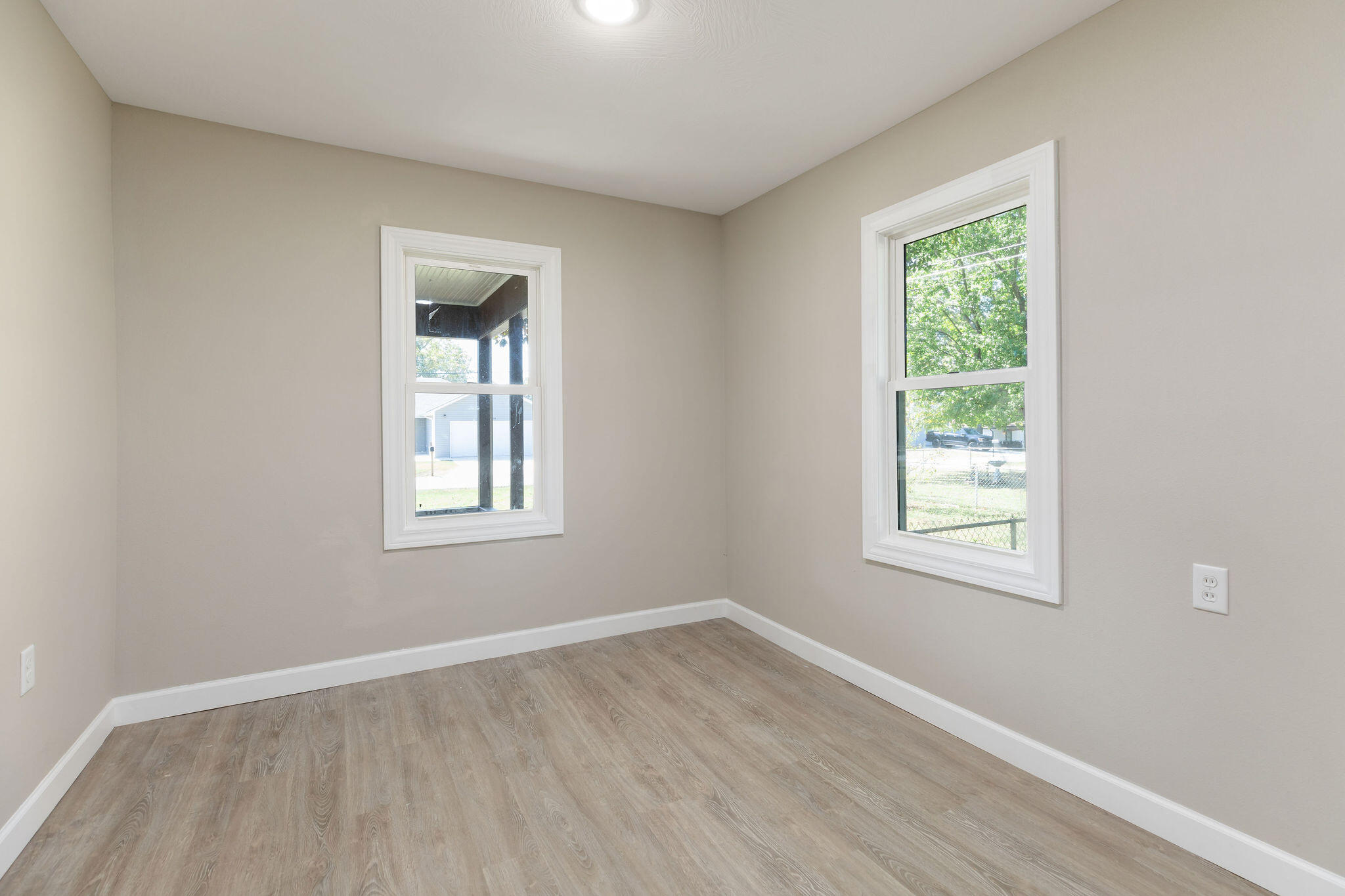 2425 East Atlantic Street Property Photo 13