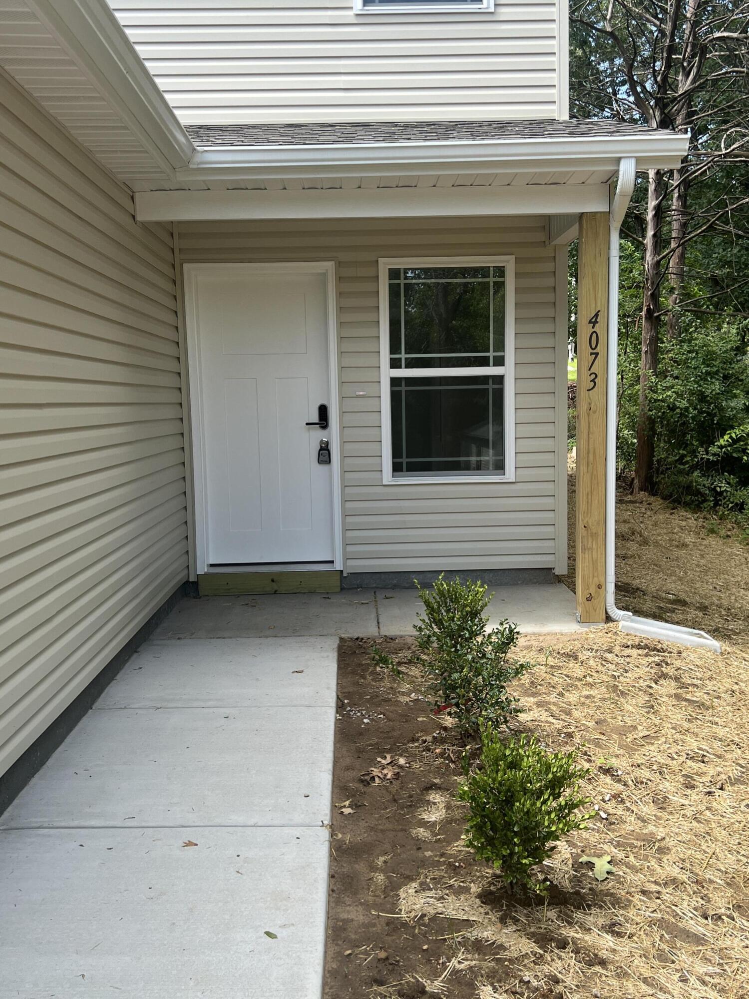 4073 White Oak Property Photo 2