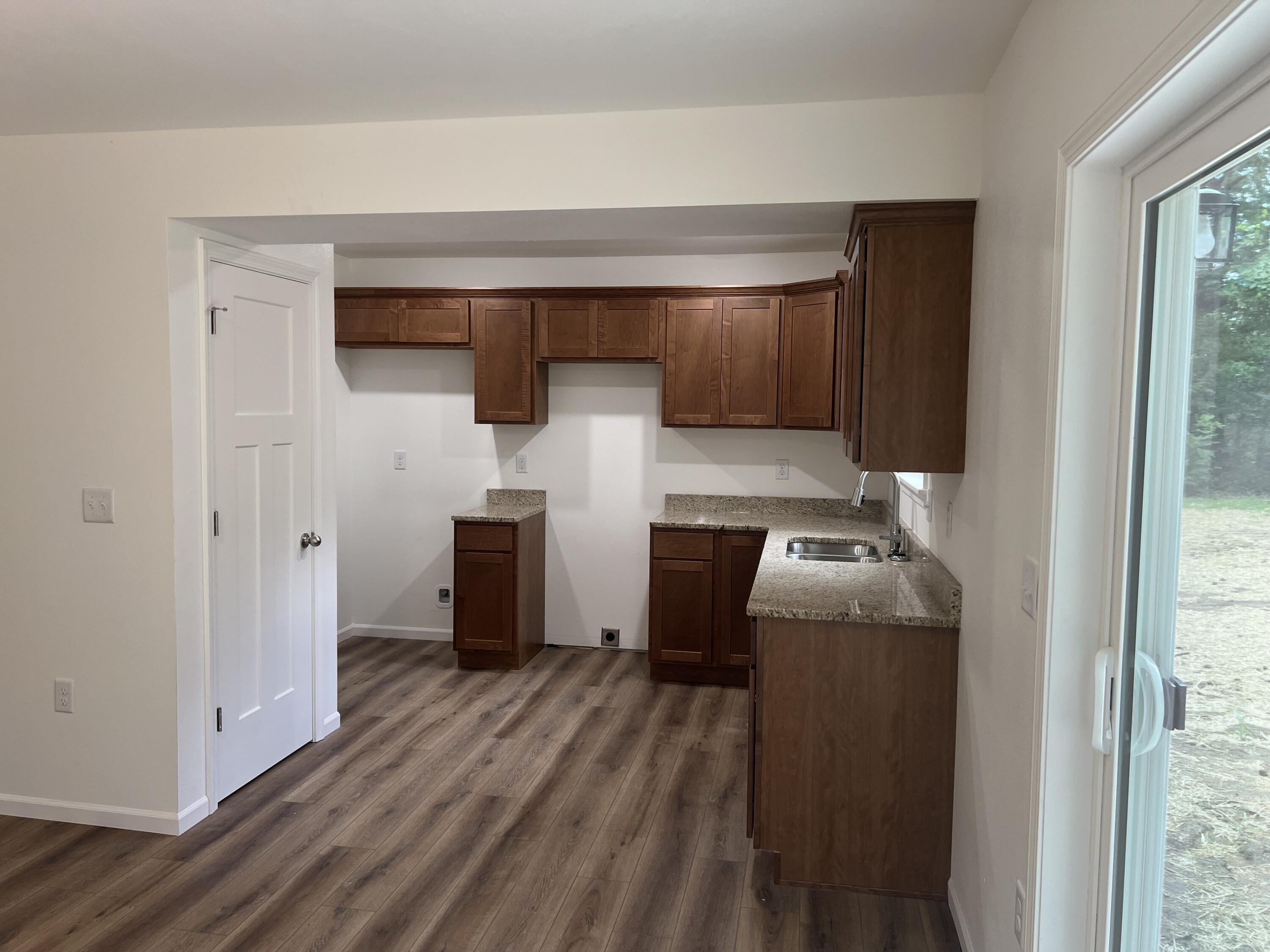 4073 White Oak Property Photo 6
