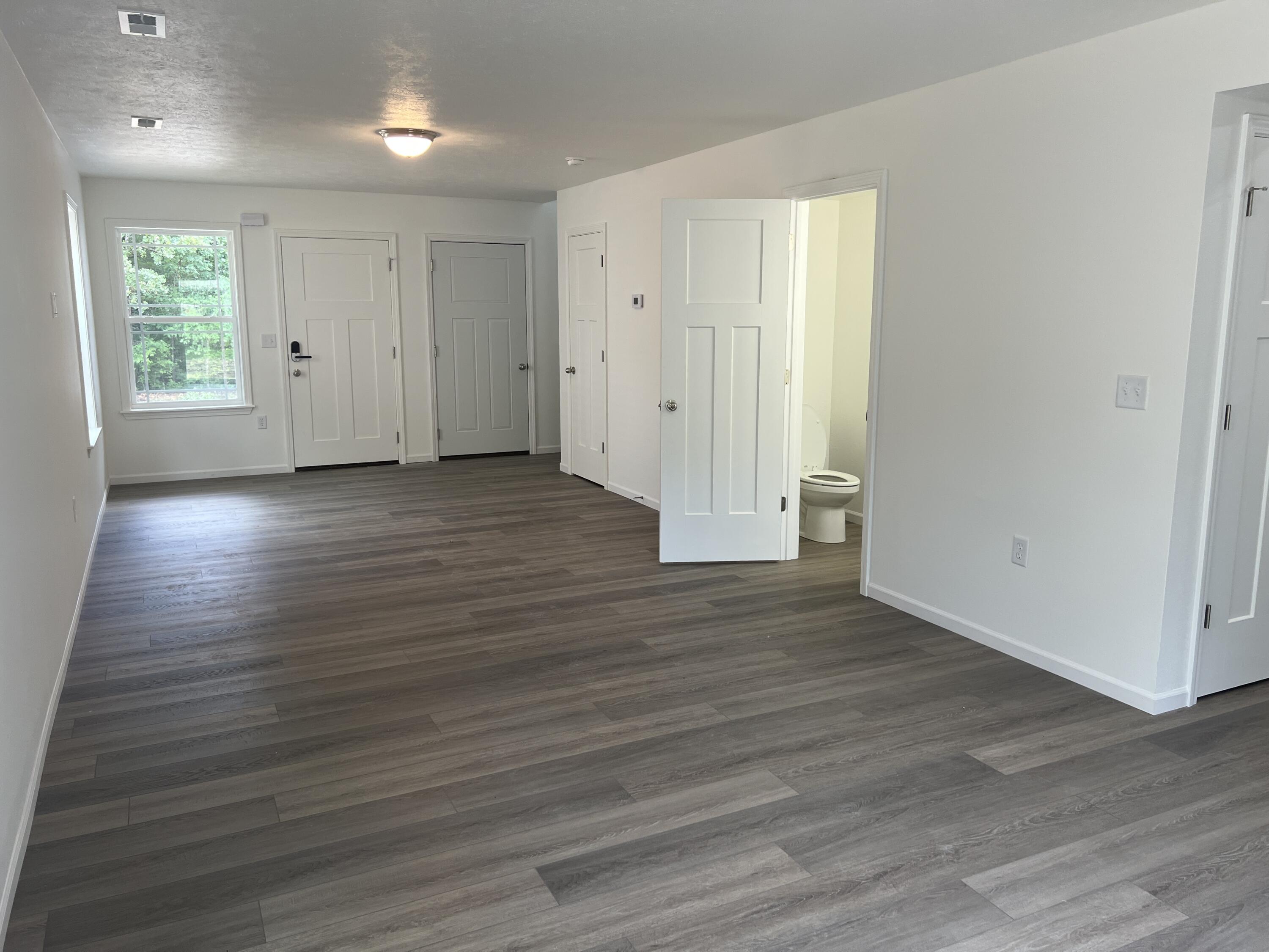 4071 White Oak Road Property Photo 7