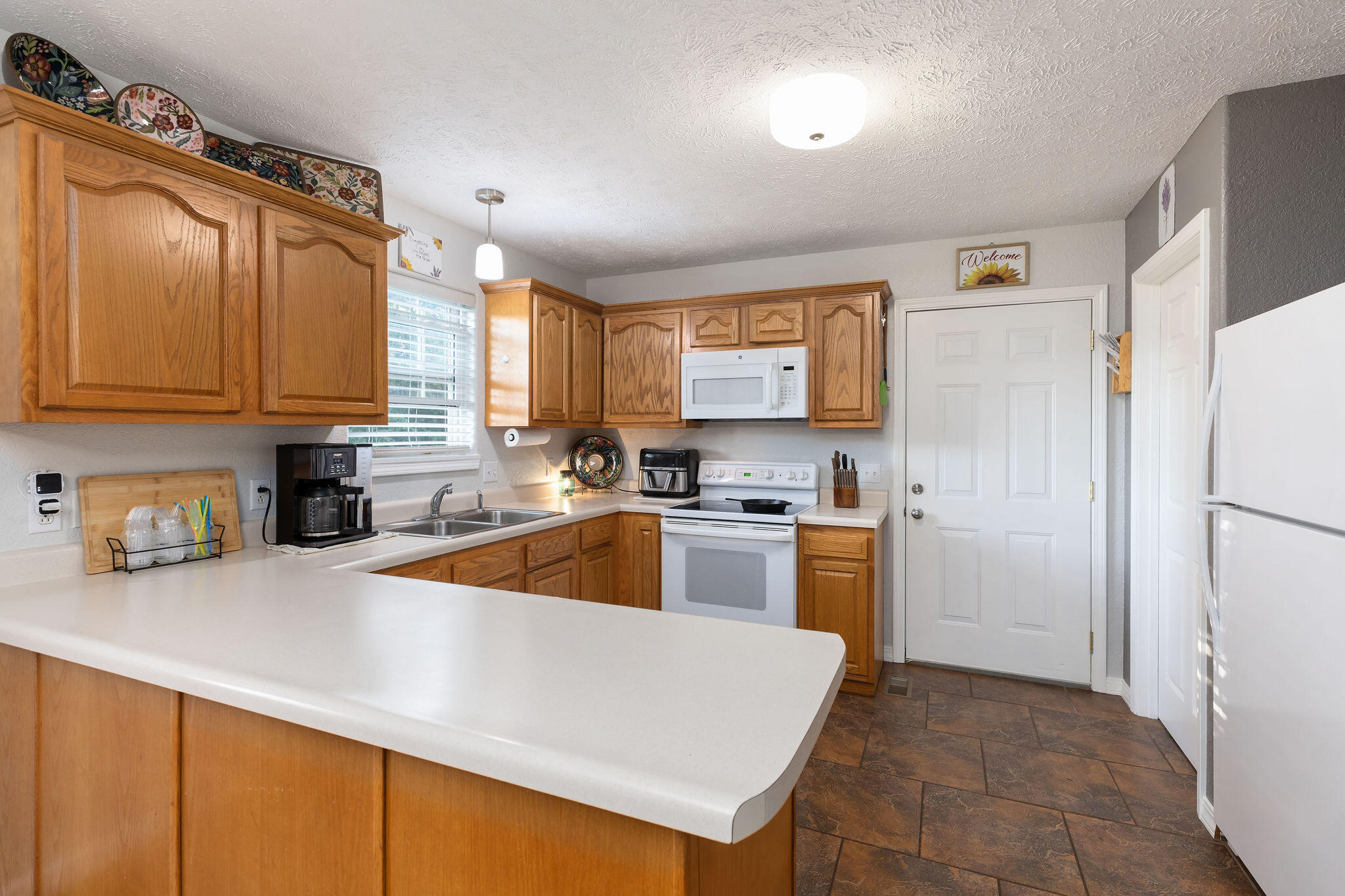 160 Mary Lane Property Photo 12