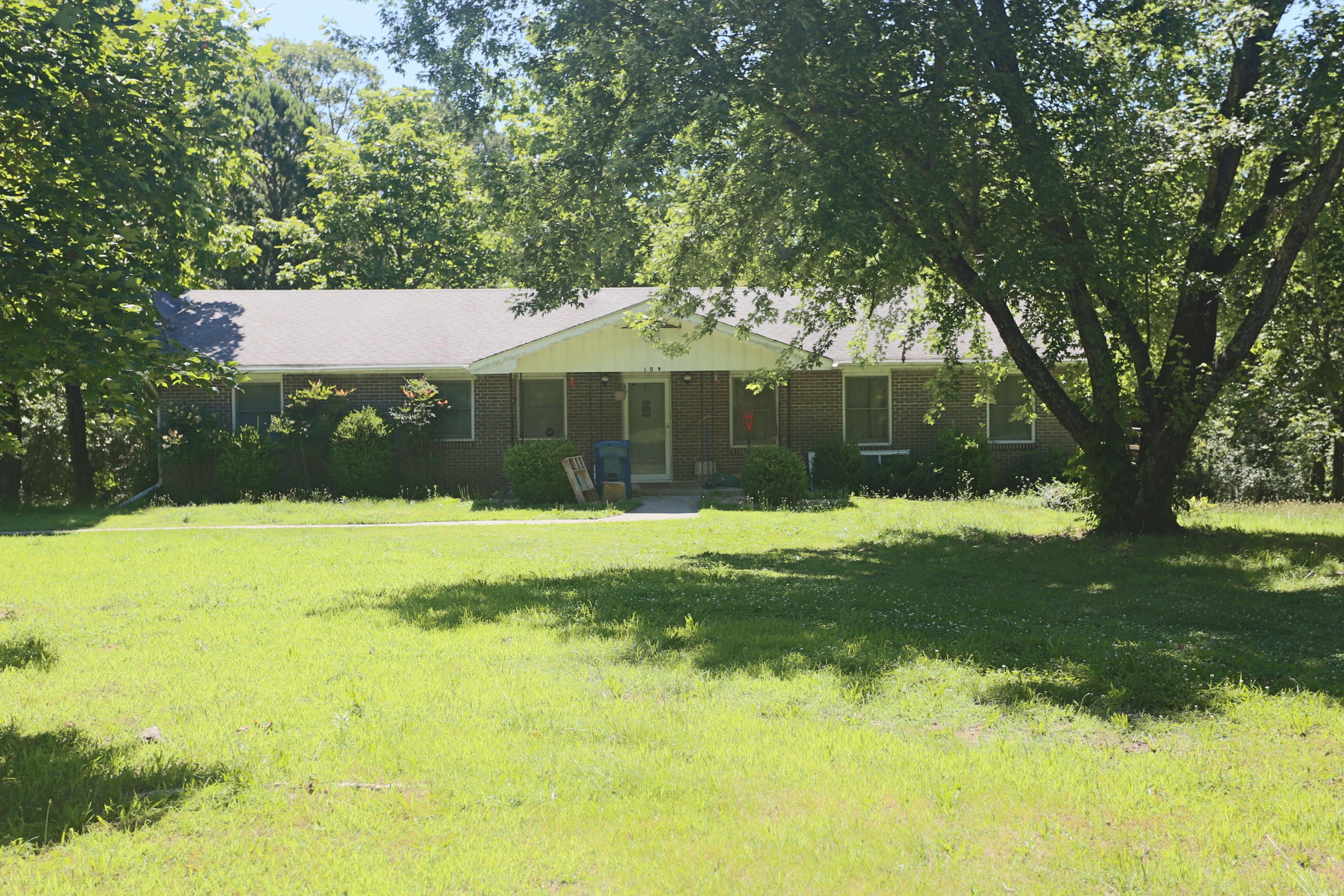 109 Ravenwood Way Property Photo 1