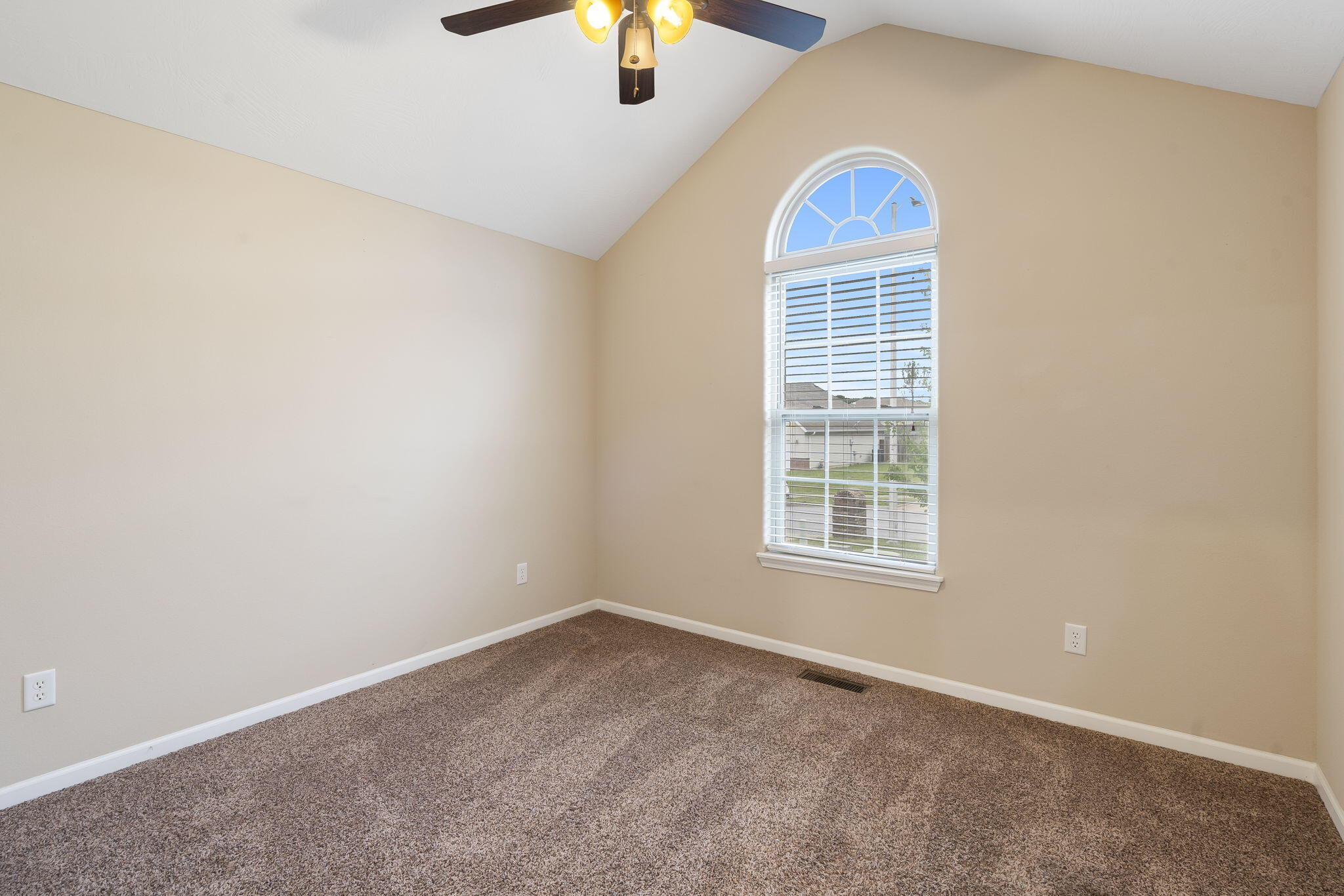 4401 North Toby Avenue Property Photo 15