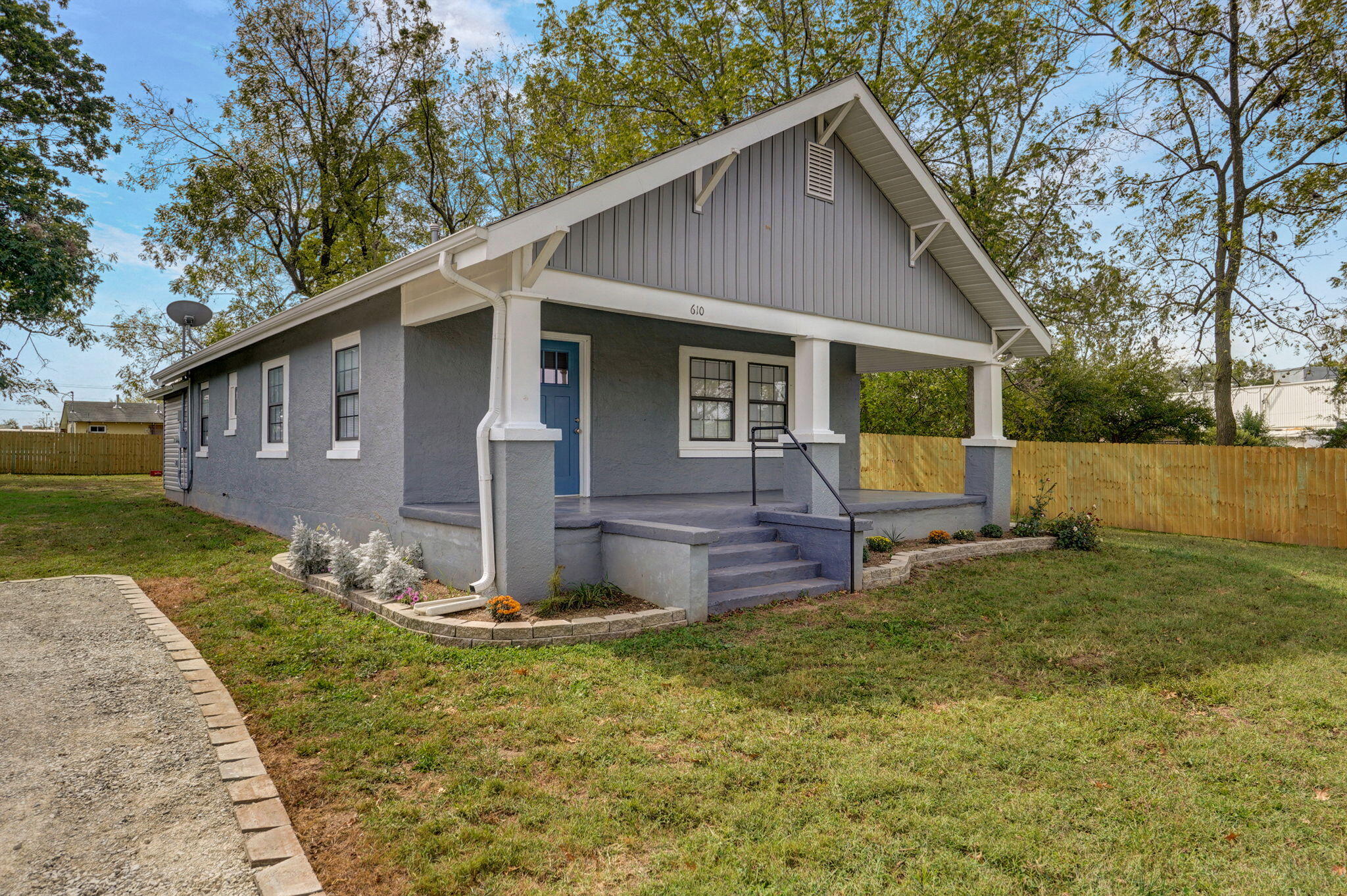 610 East Logan Street Property Photo 1