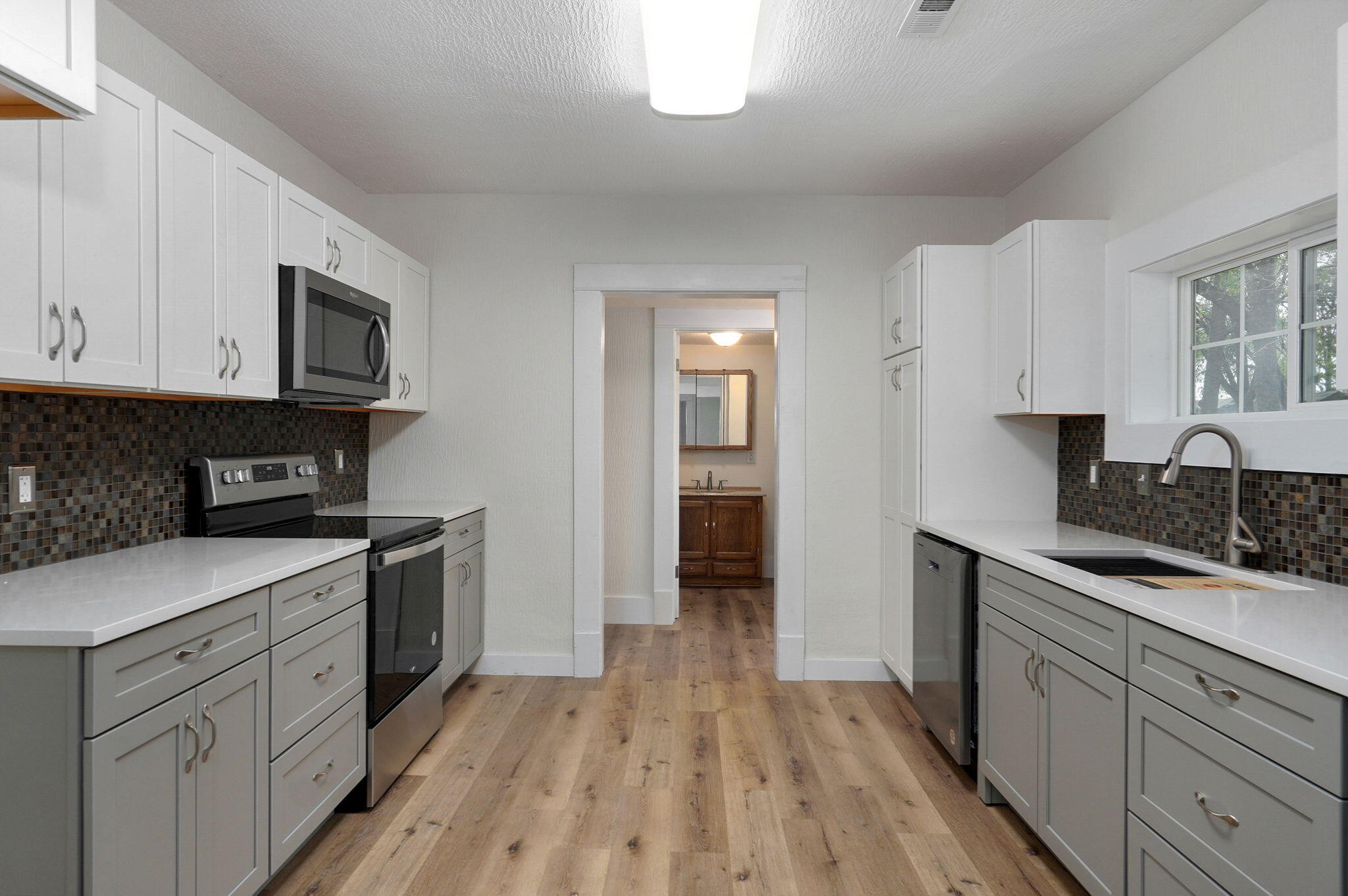 610 East Logan Street Property Photo 11