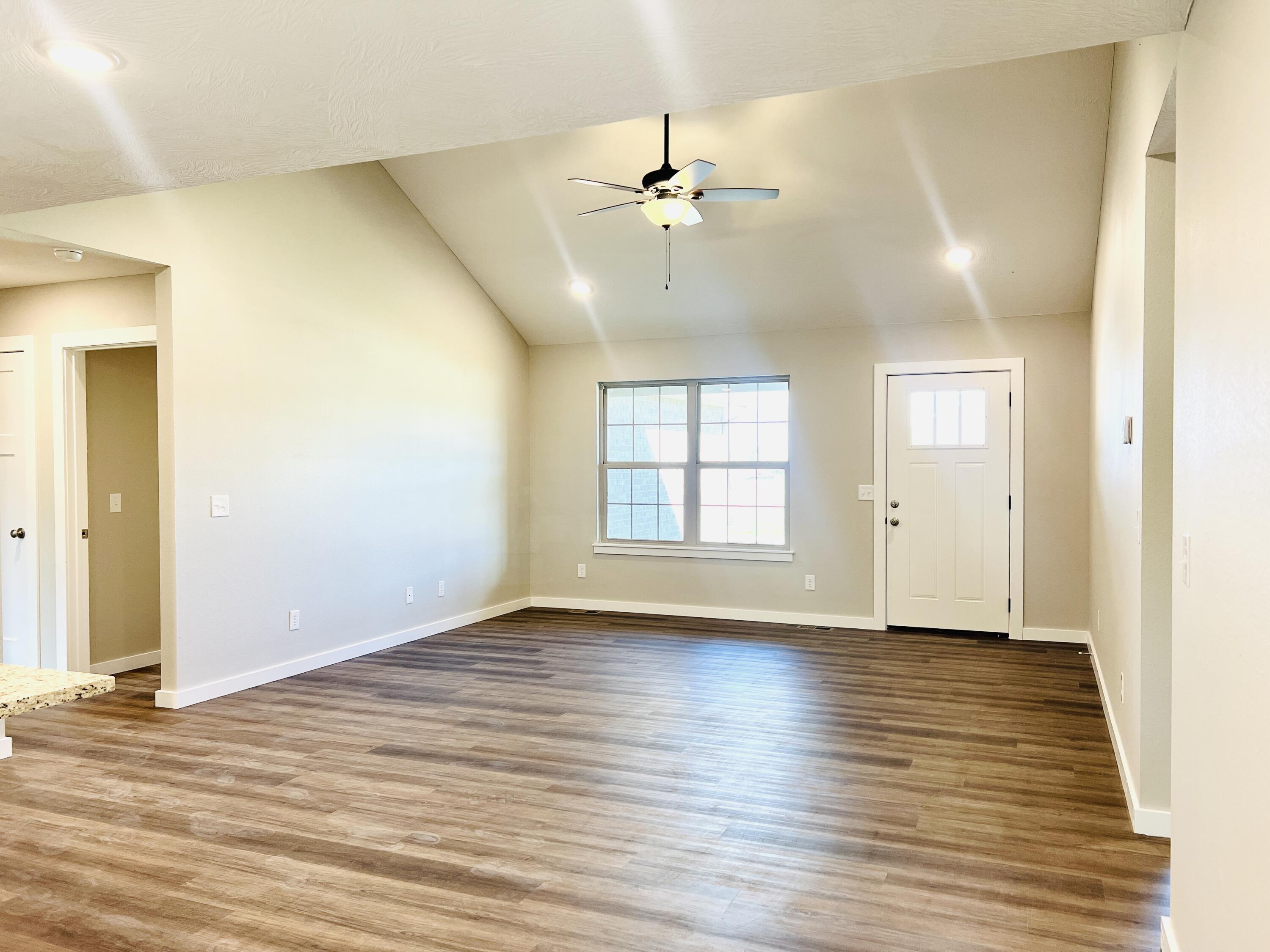 502 James Property Photo 12