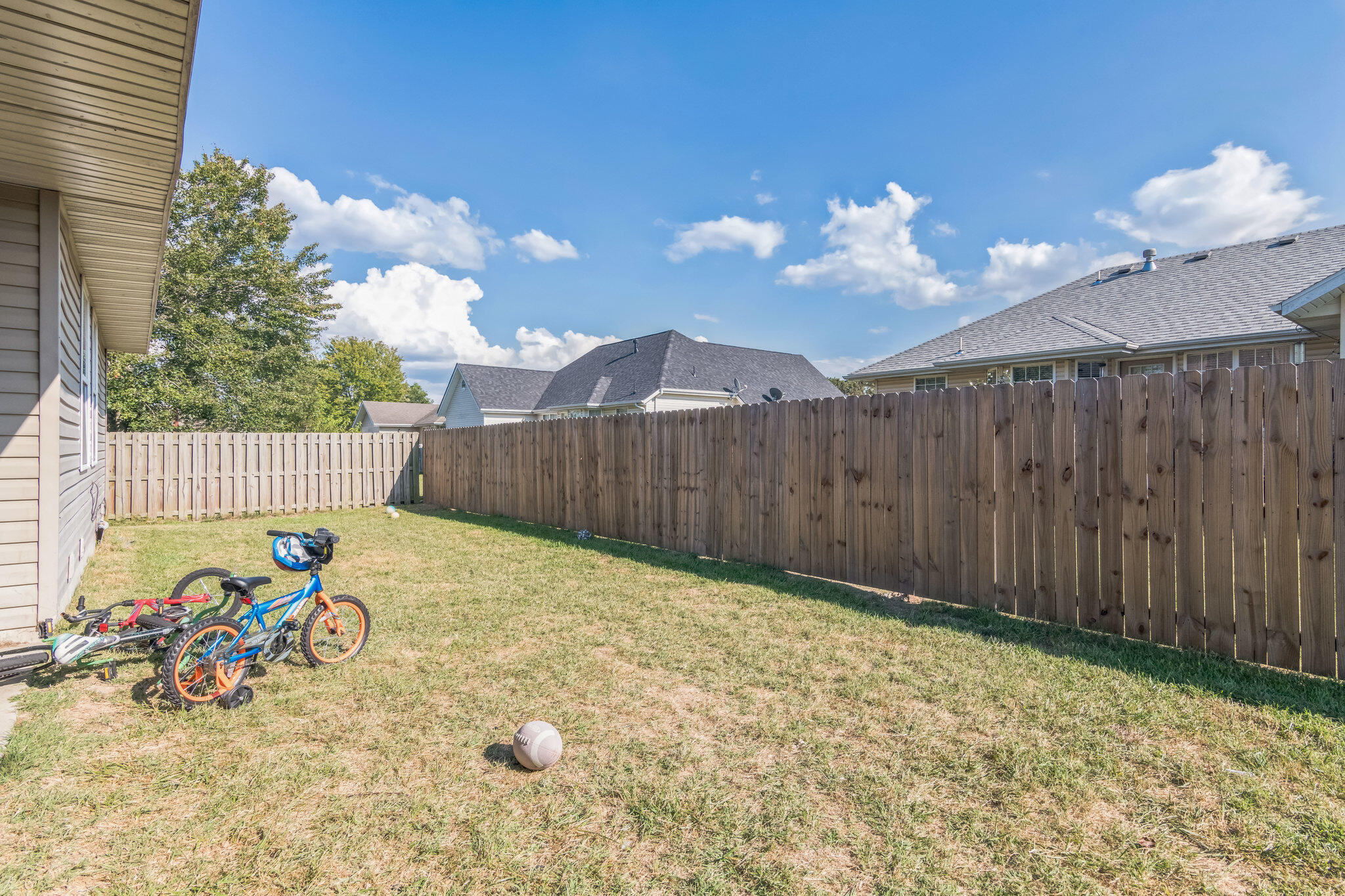1006 Care Avenue Property Photo 5