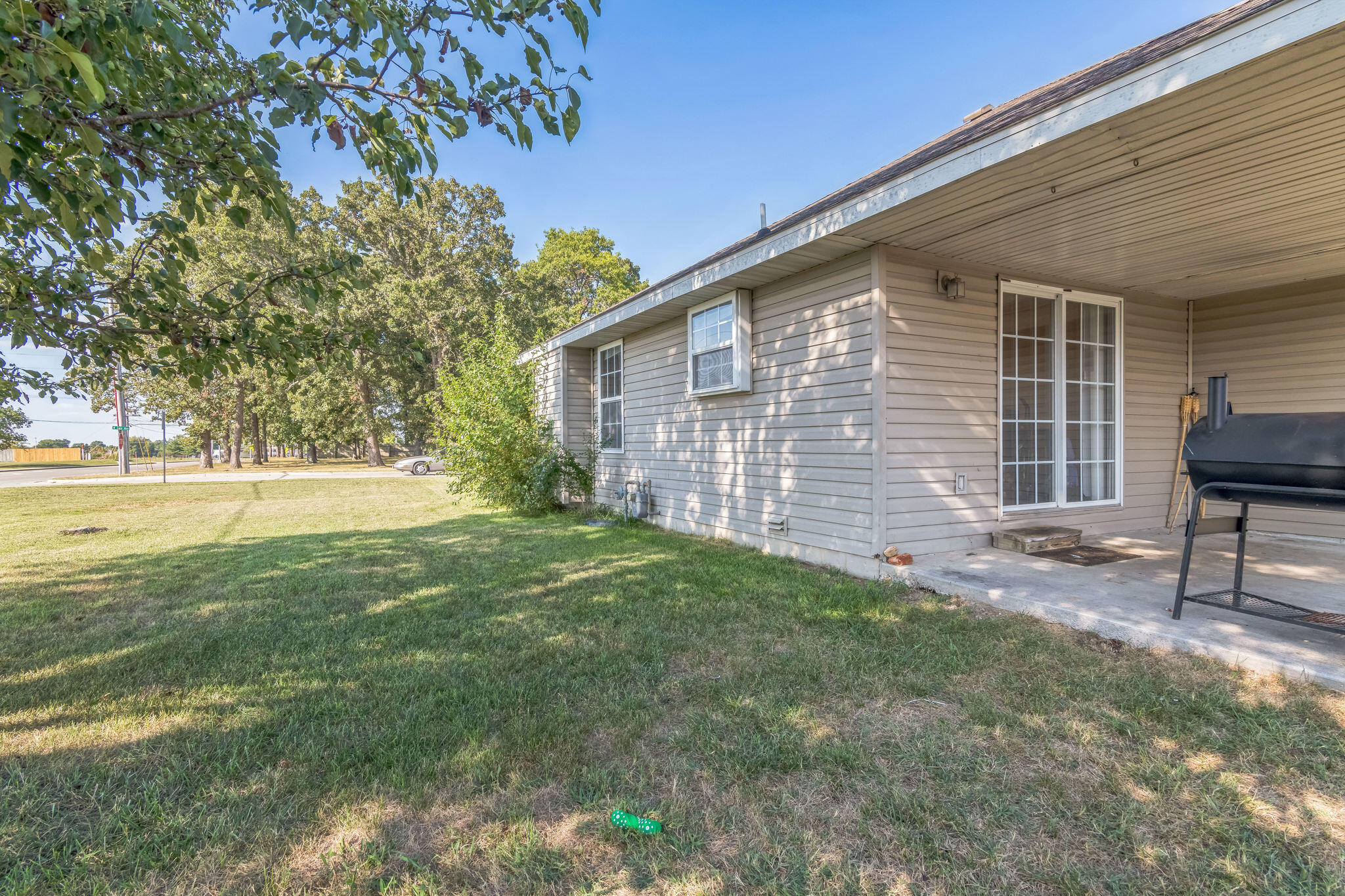 1006 Care Avenue Property Photo 8