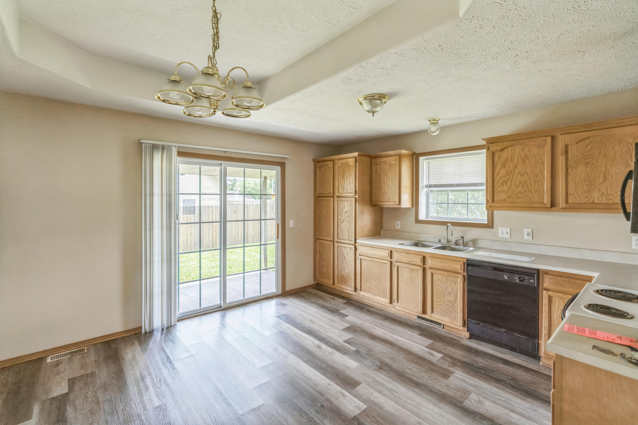 1006 Care Avenue Property Photo 10