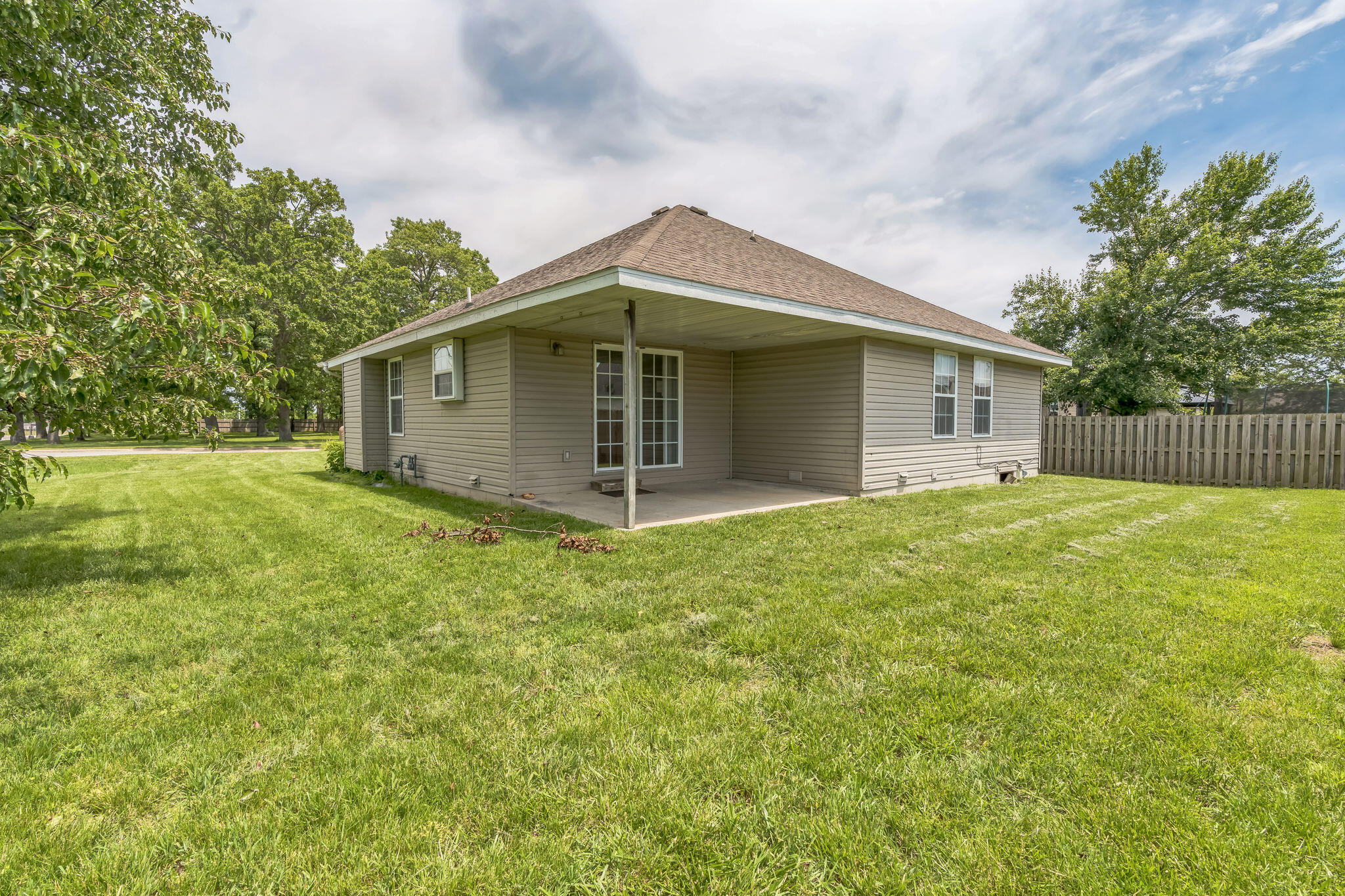 1006 Care Avenue Property Photo 18