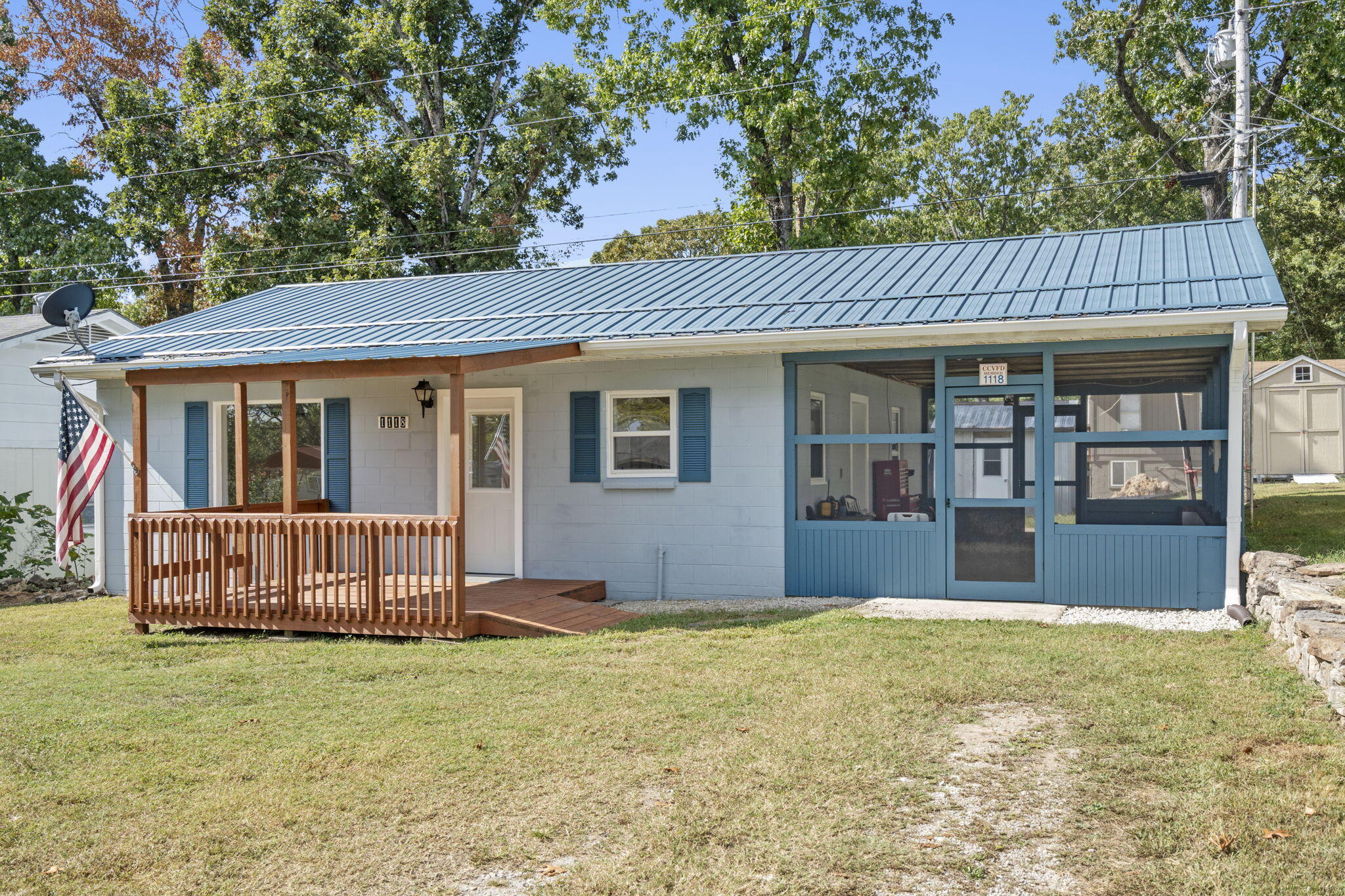 1118 A B Fine Road Property Photo 6