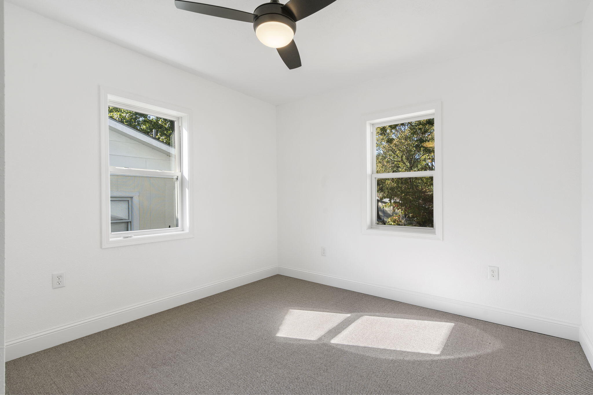 1118 A B Fine Road Property Photo 12