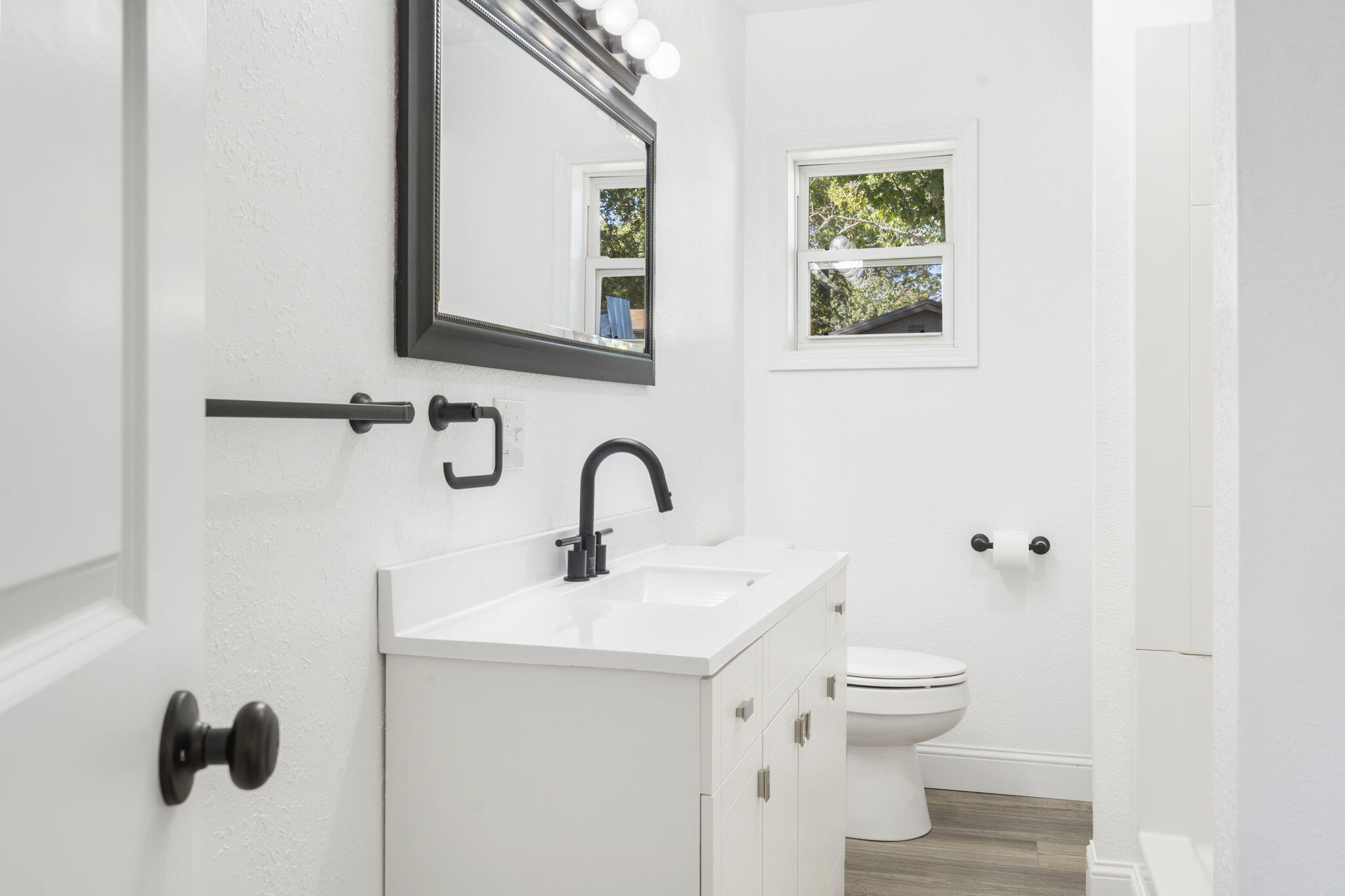 1118 A B Fine Road Property Photo 14