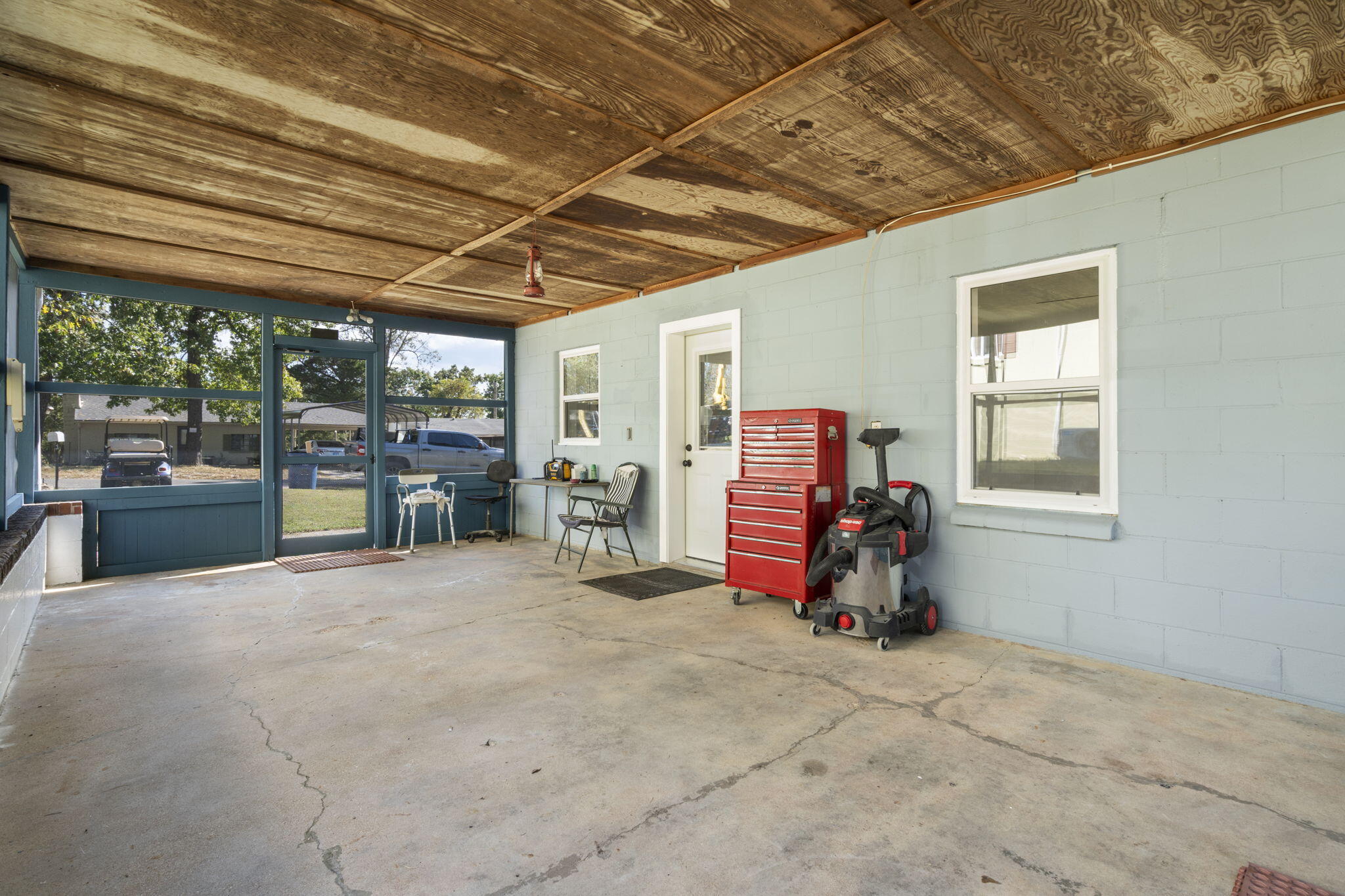 1118 A B Fine Road Property Photo 19