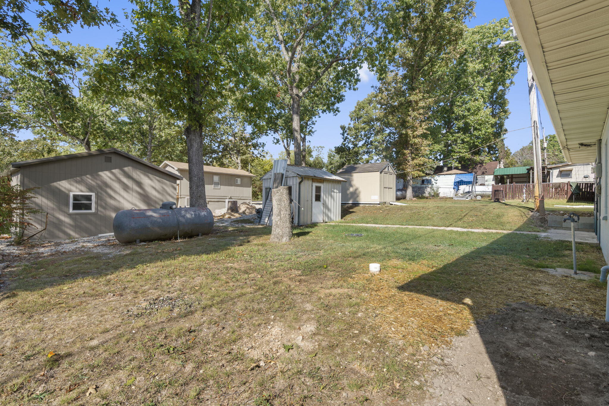 1118 A B Fine Road Property Photo 22