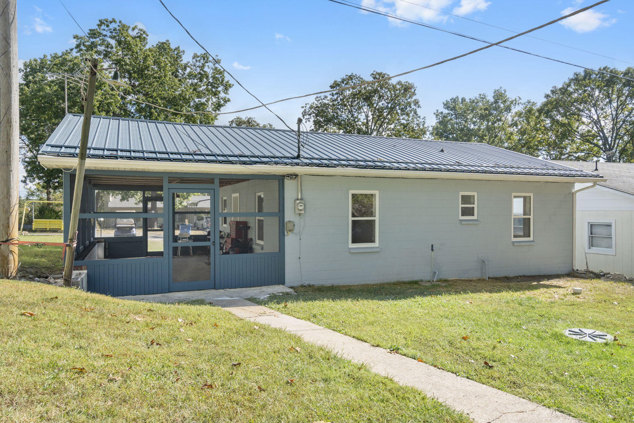 1118 A B Fine Road Property Photo 25