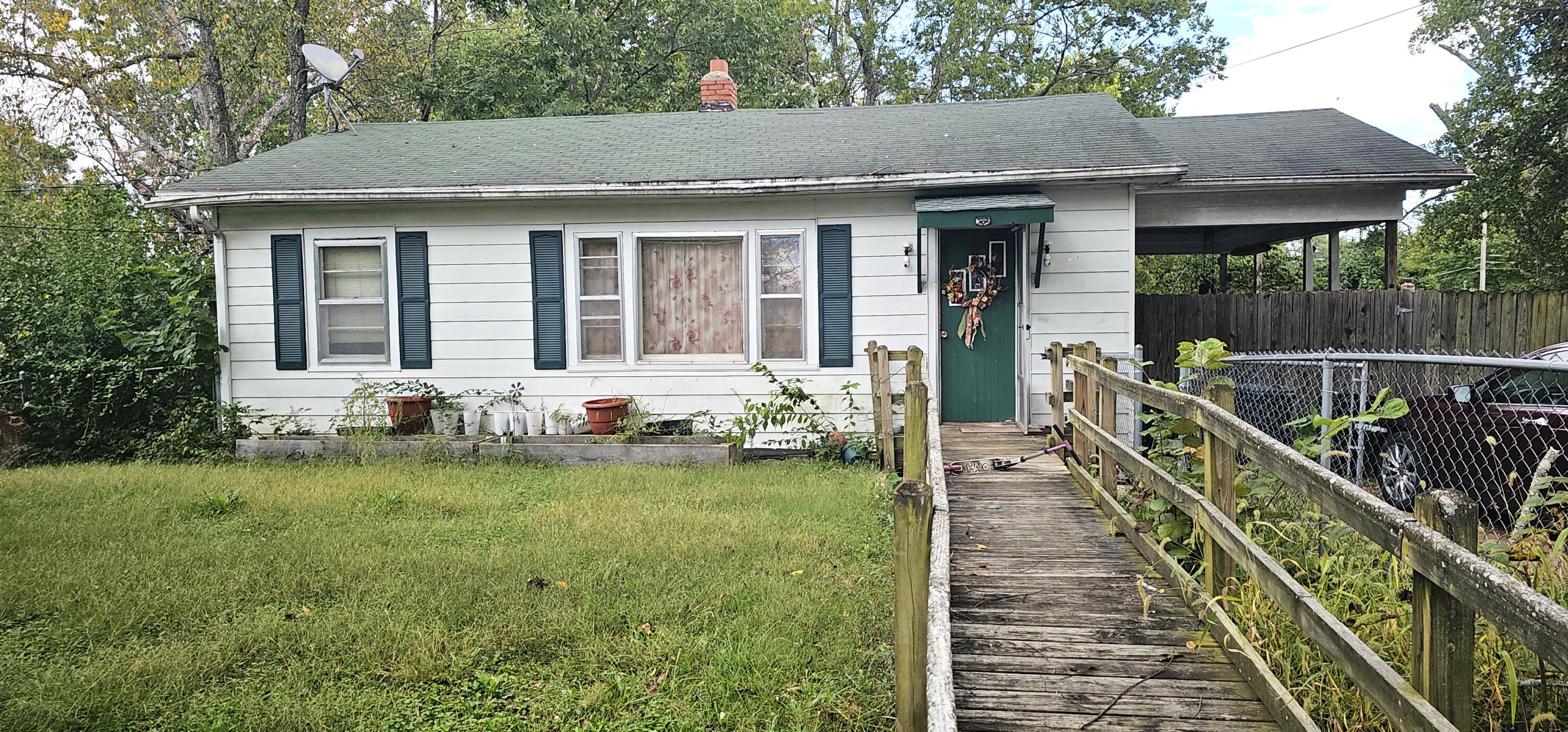 530 Summit Street Property Photo 1