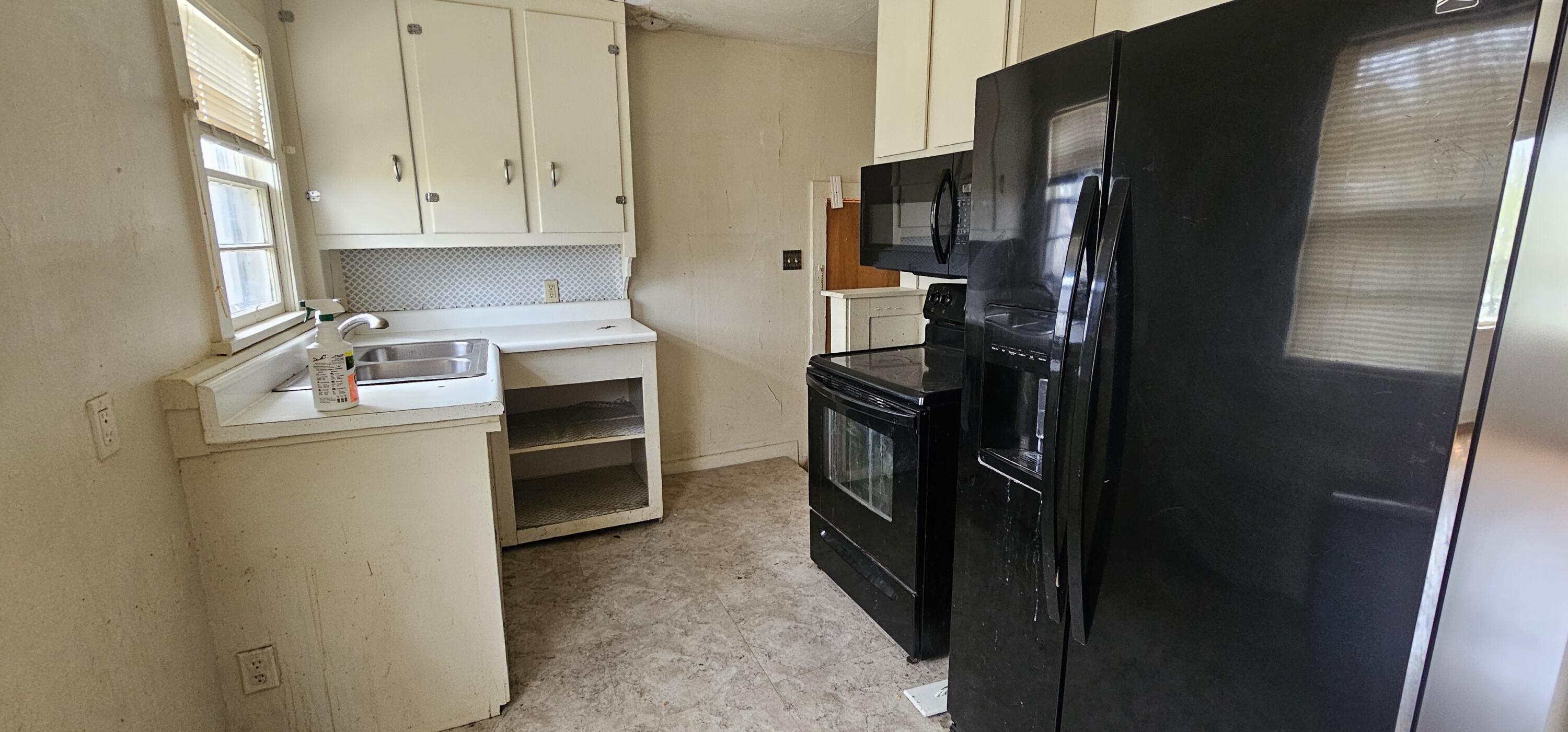 530 Summit Street Property Photo 3