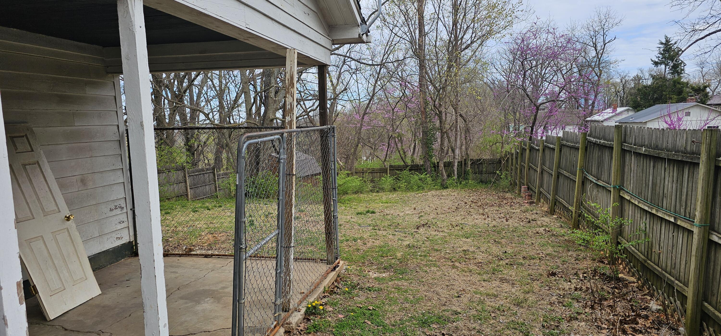 530 Summit Street Property Photo 5