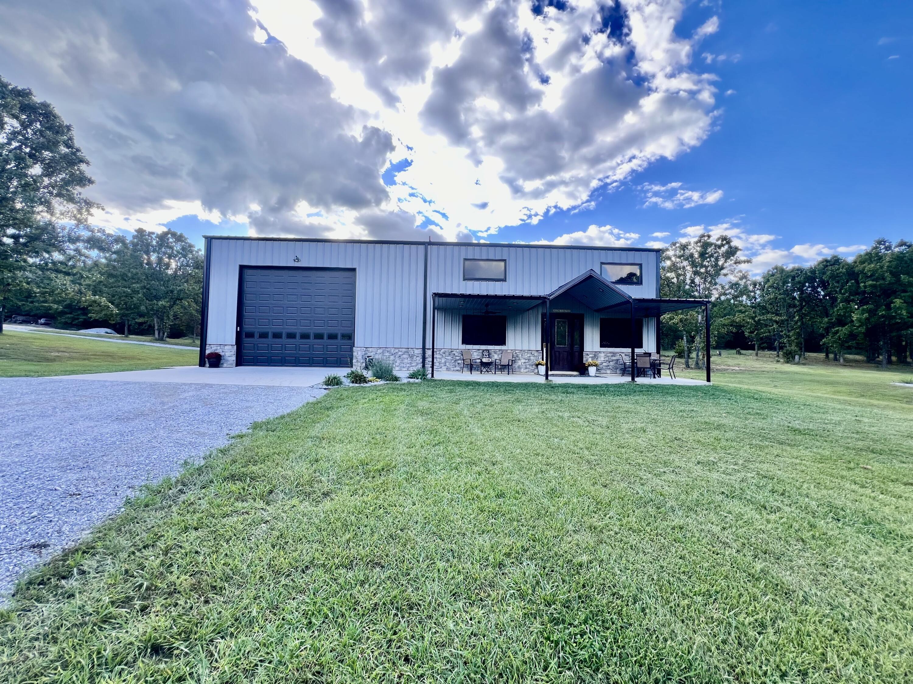 8593 Highway 17 Property Photo 3