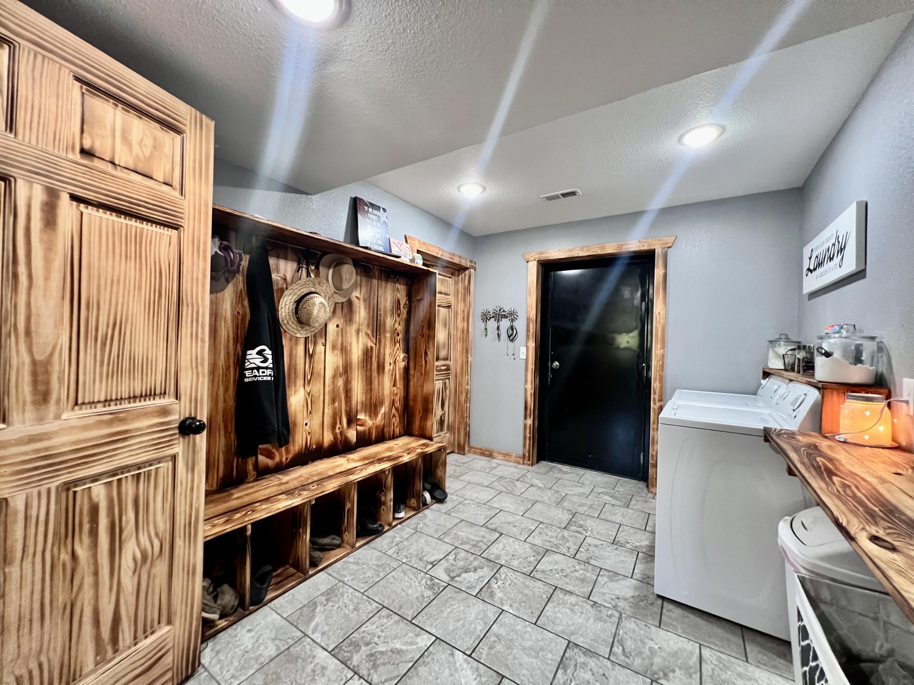 8593 Highway 17 Property Photo 20