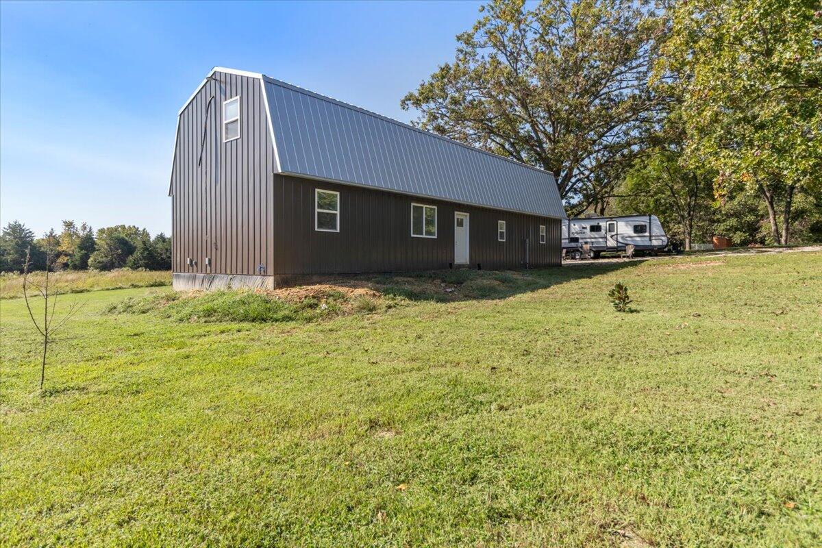 8878 County Road 1740 Property Photo 5