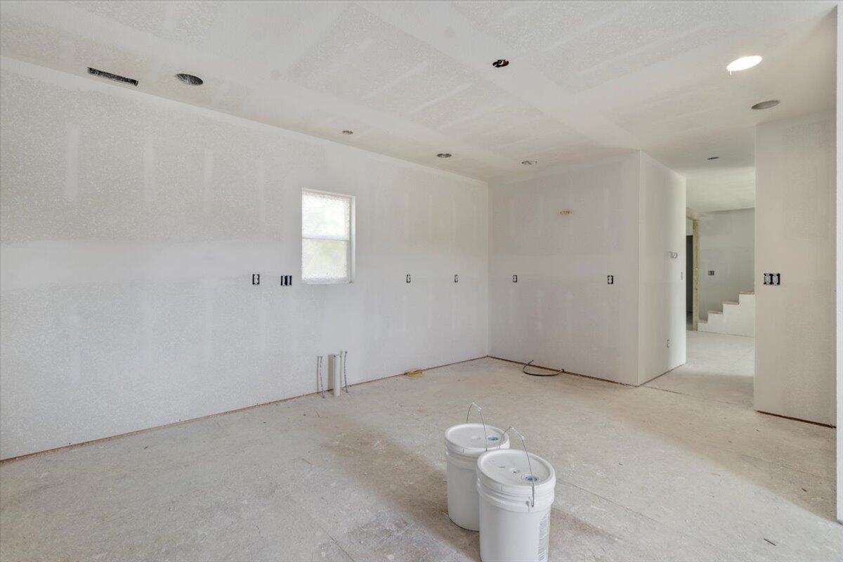 8878 County Road 1740 Property Photo 9