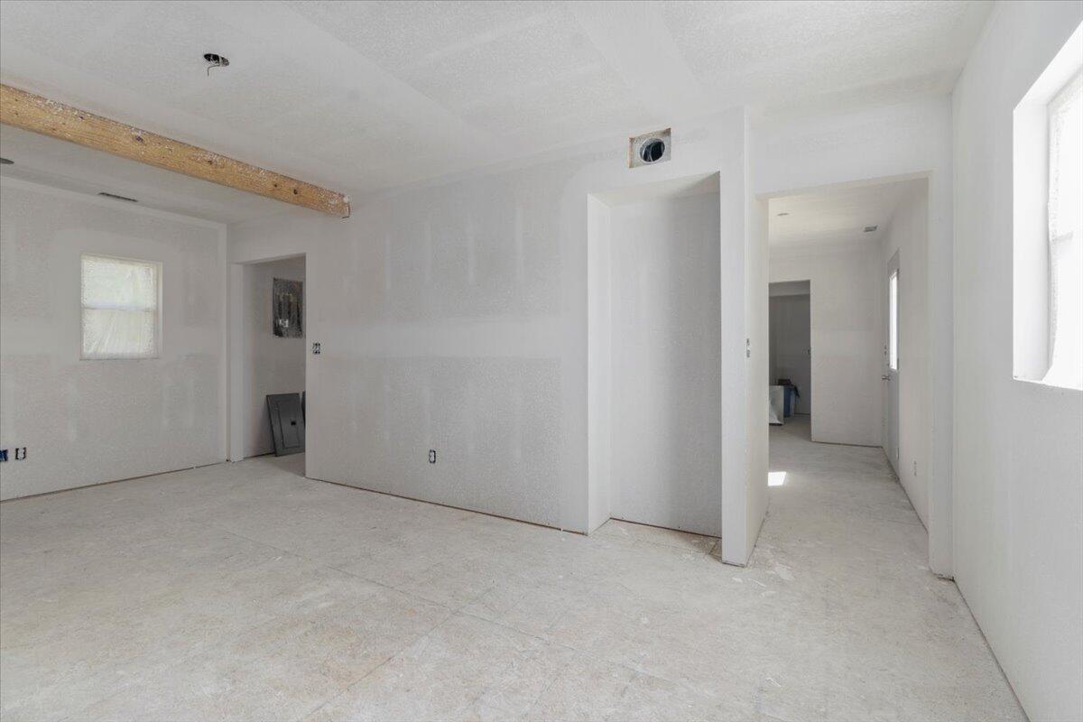 8878 County Road 1740 Property Photo 13