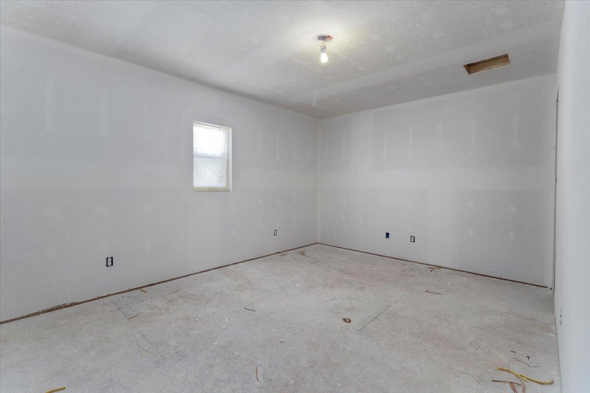 8878 County Road 1740 Property Photo 17