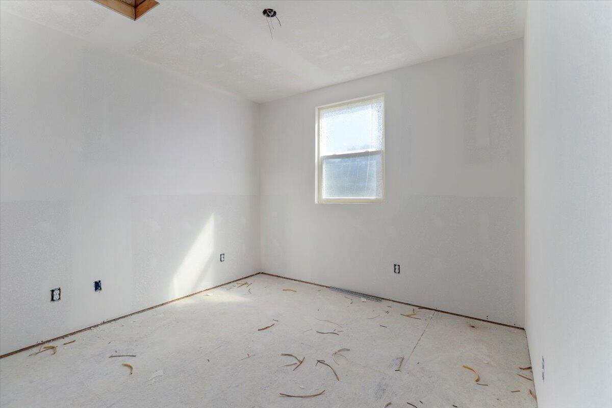 8878 County Road 1740 Property Photo 21