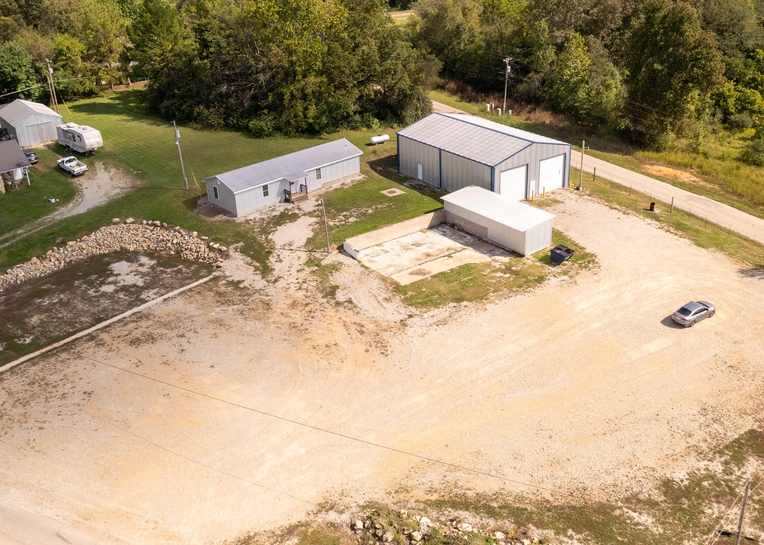 966 Nettleton Avenue Property Photo 1