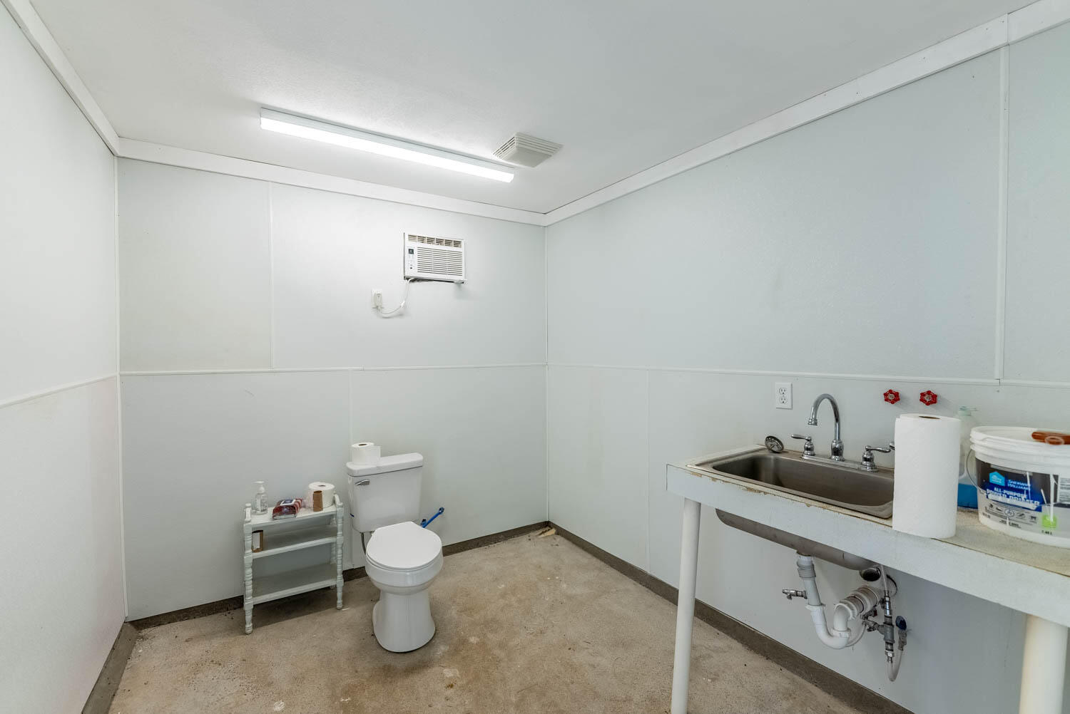 966 Nettleton Avenue Property Photo 37