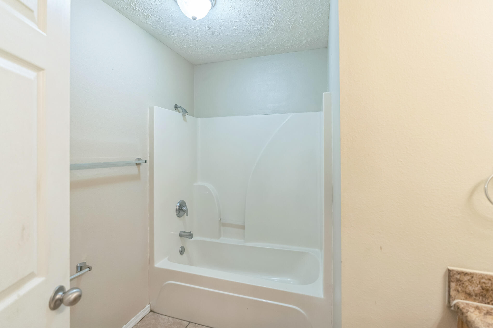 405 West Summit Street Property Photo 17
