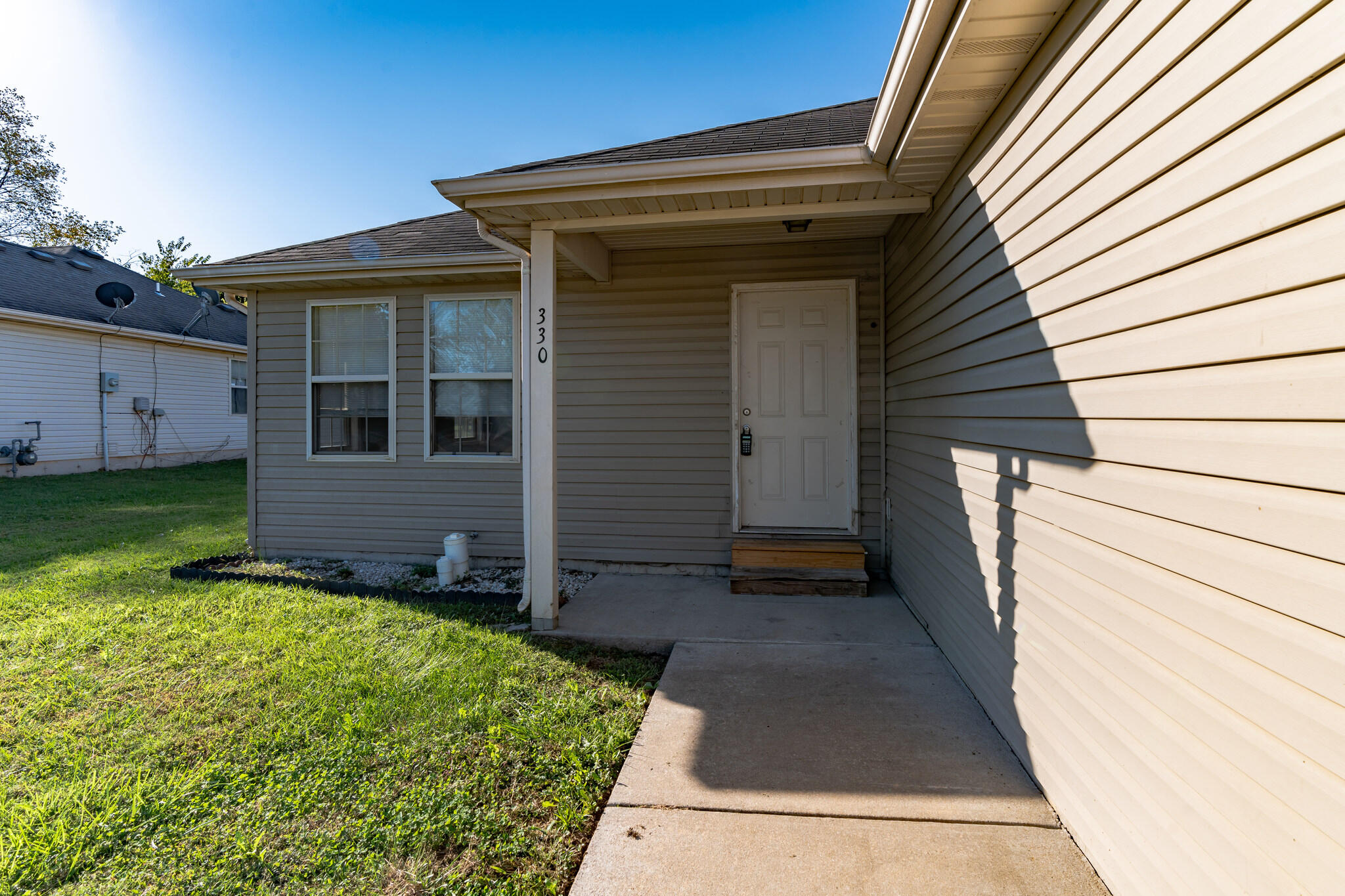 330 West Summit Street Property Photo 5
