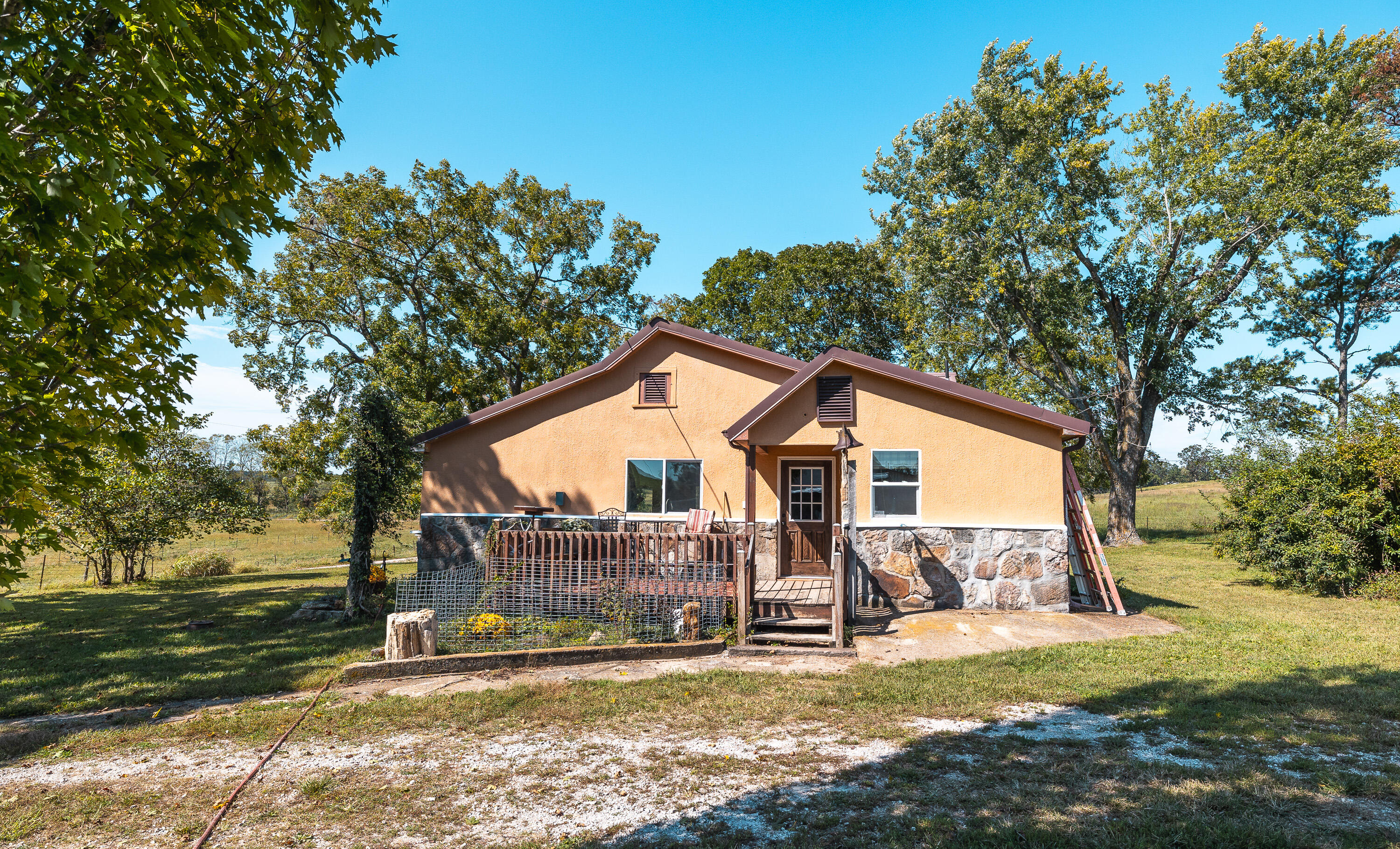 5451 Bado Road Property Photo 8