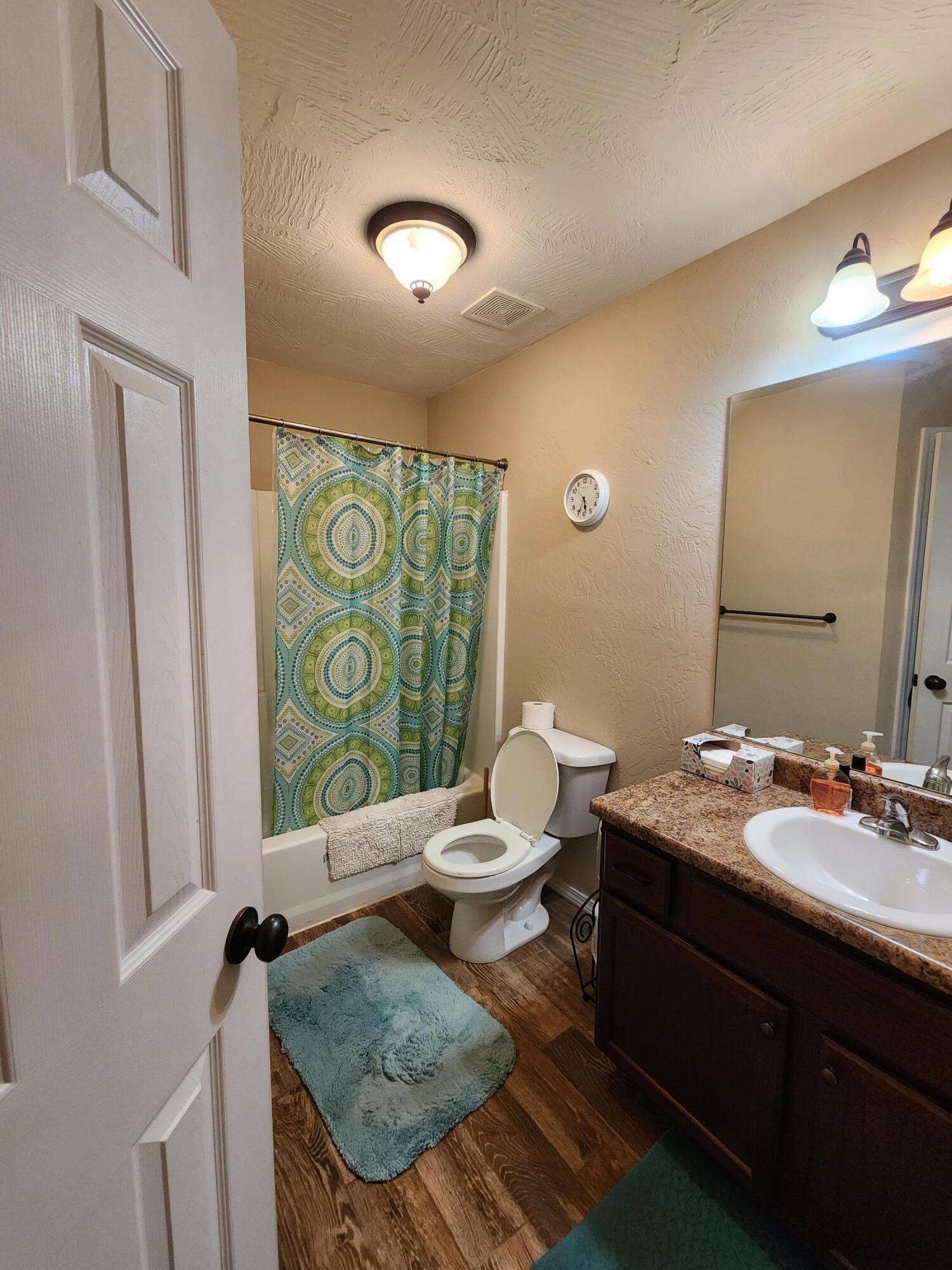 406 West Summit Street Property Photo 11
