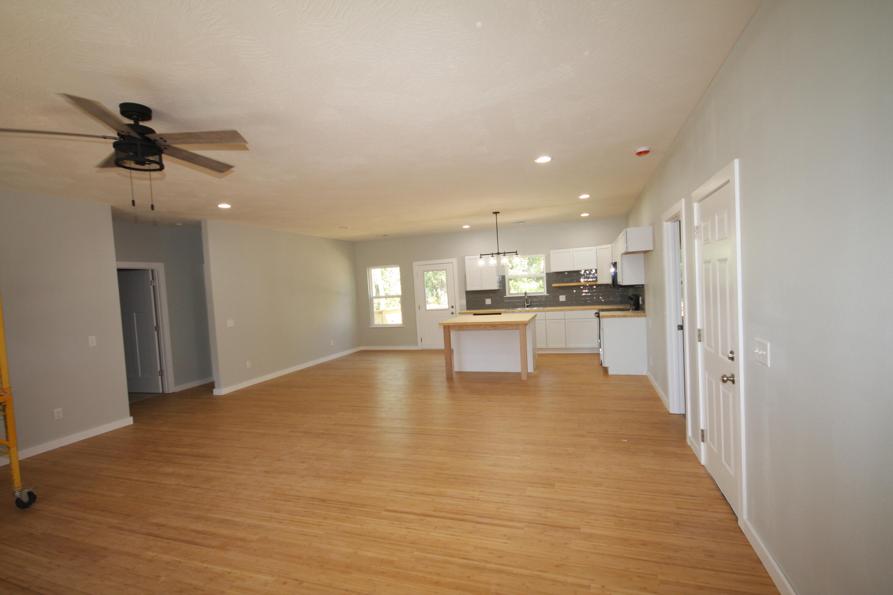 414 Jeanne Drive Property Photo 3