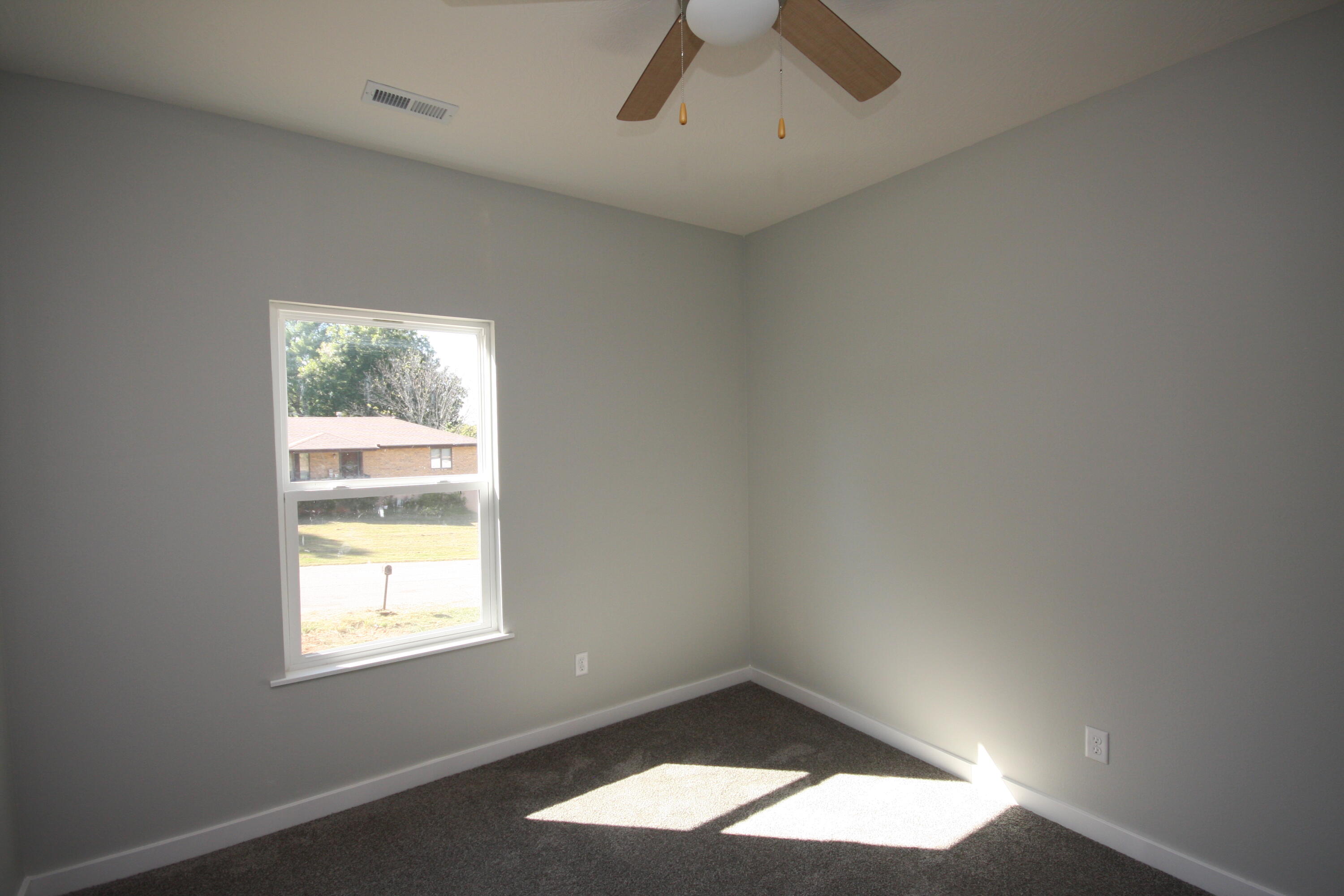 414 Jeanne Drive Property Photo 10