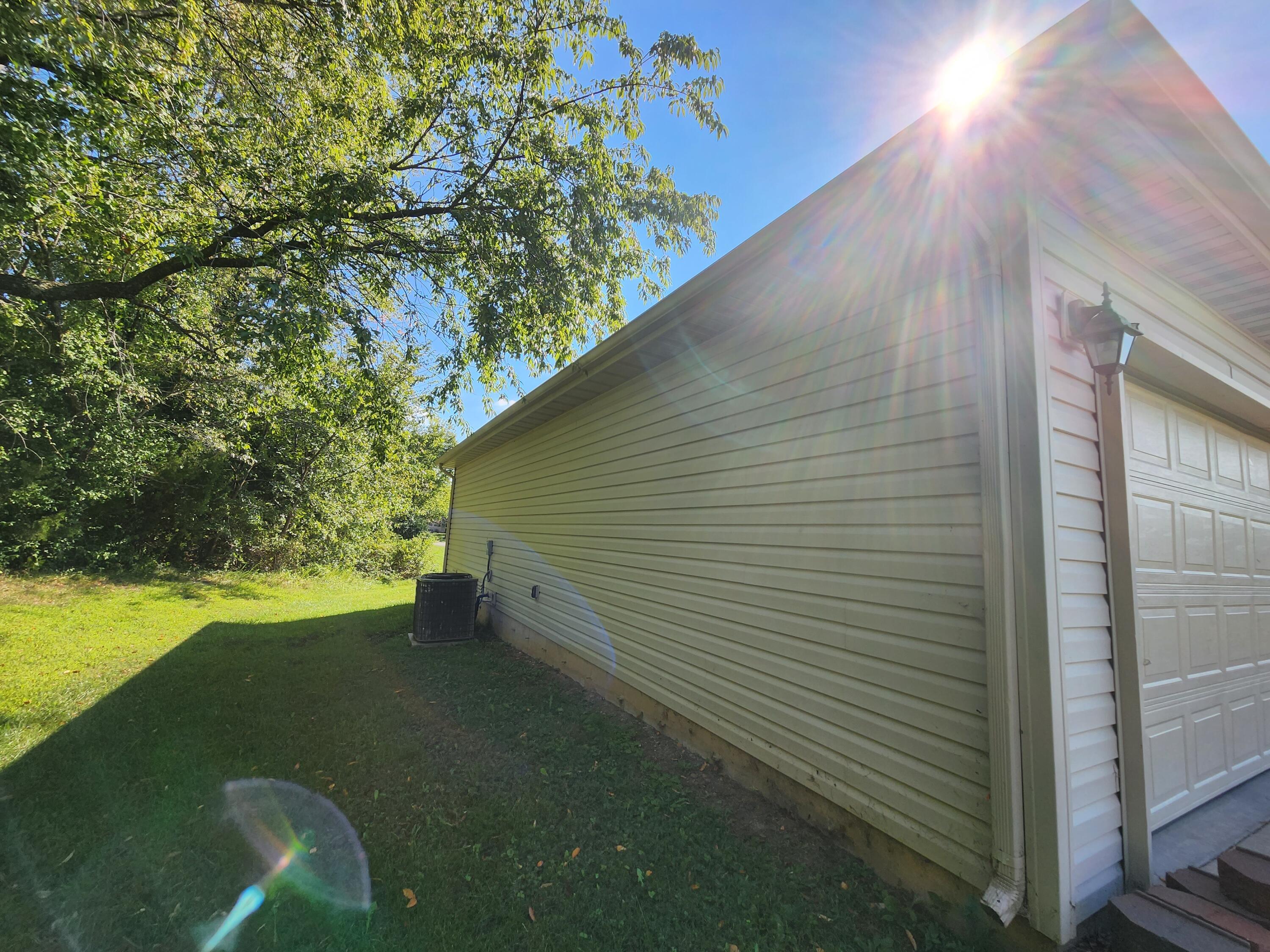 328 West Summit Street Property Photo 2