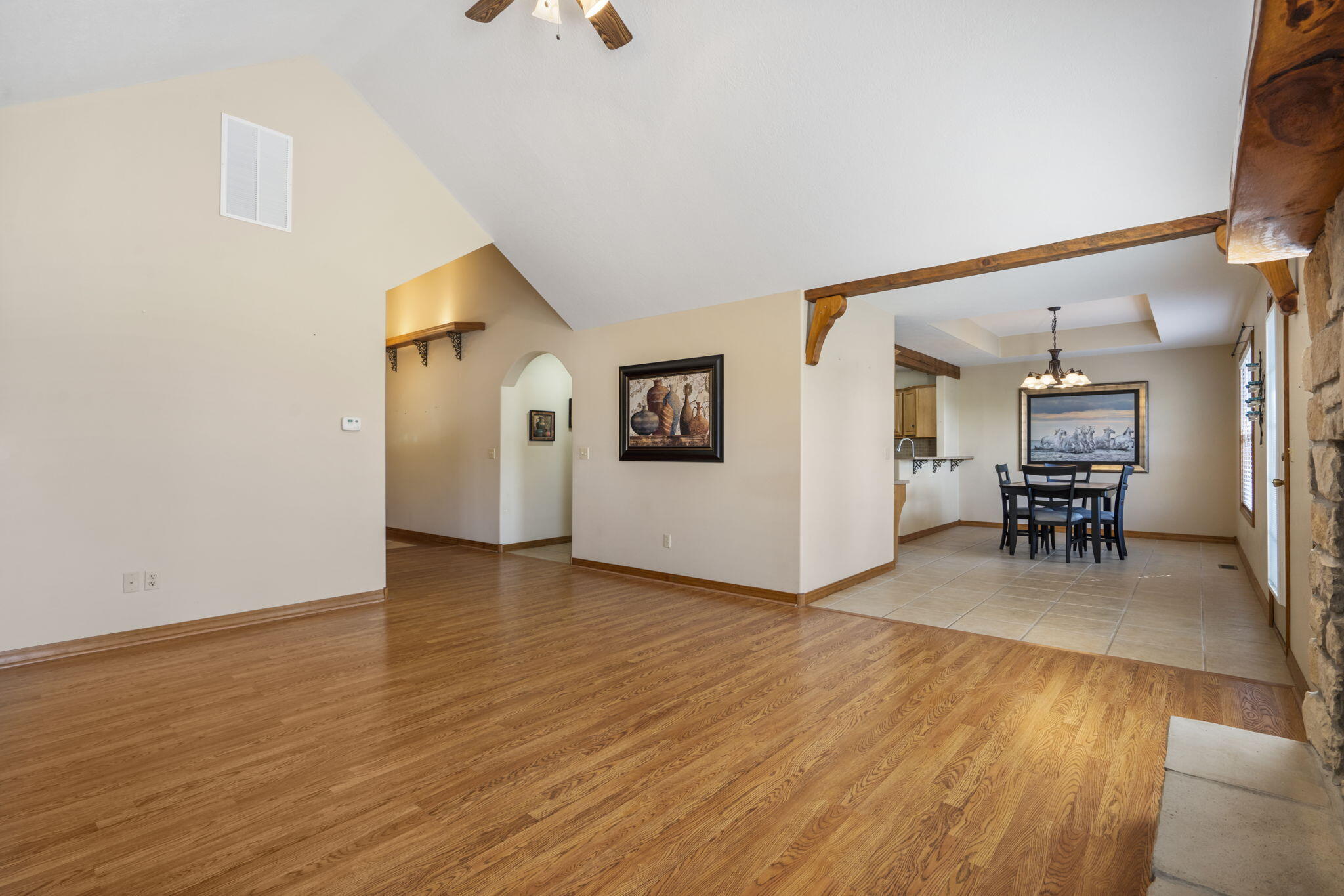706 Silver Streak Road Property Photo 6