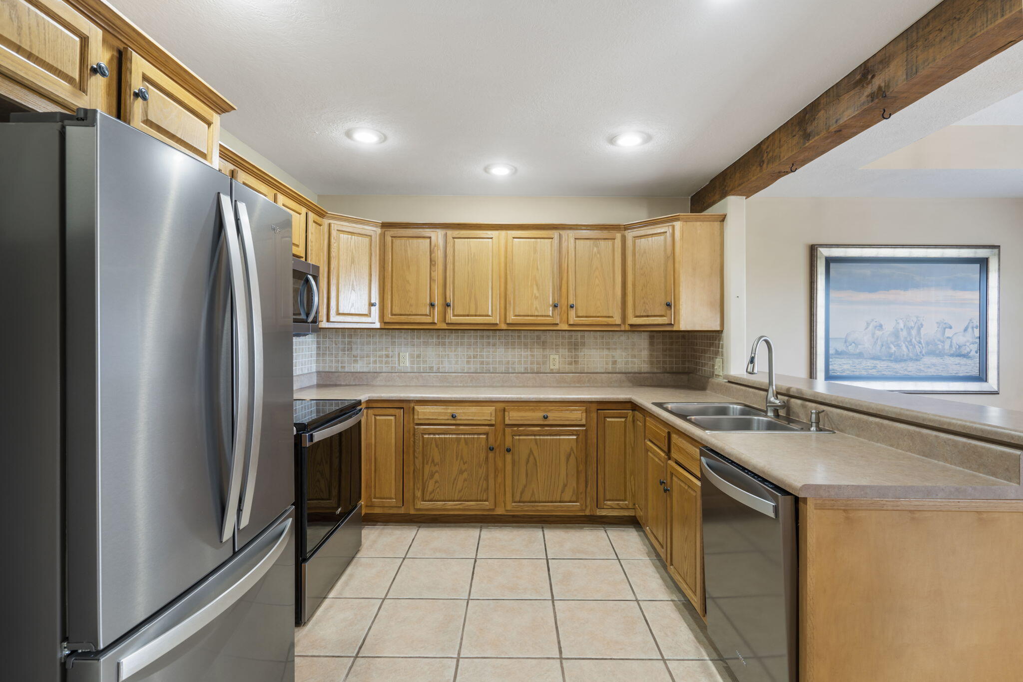 706 Silver Streak Road Property Photo 8